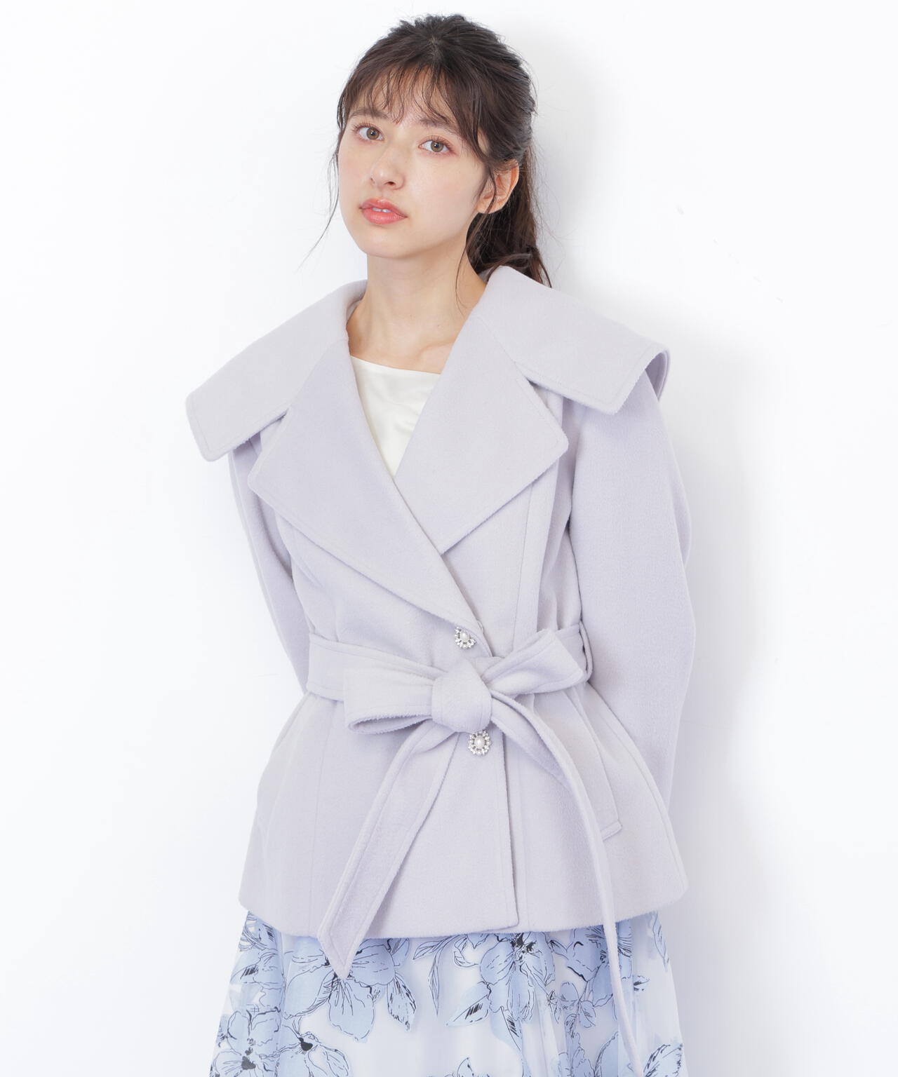 ビジュー釦ビッグカラーショートコート