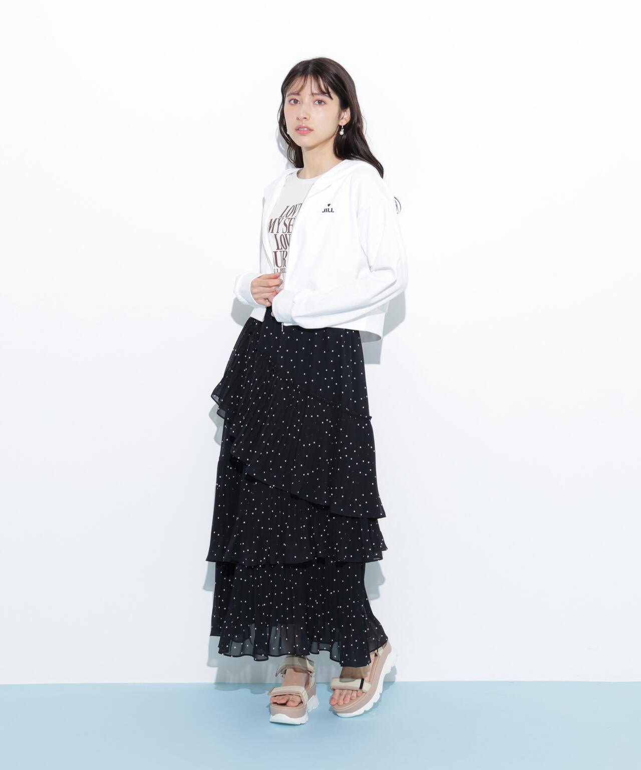 ロゴテープ付パーカー