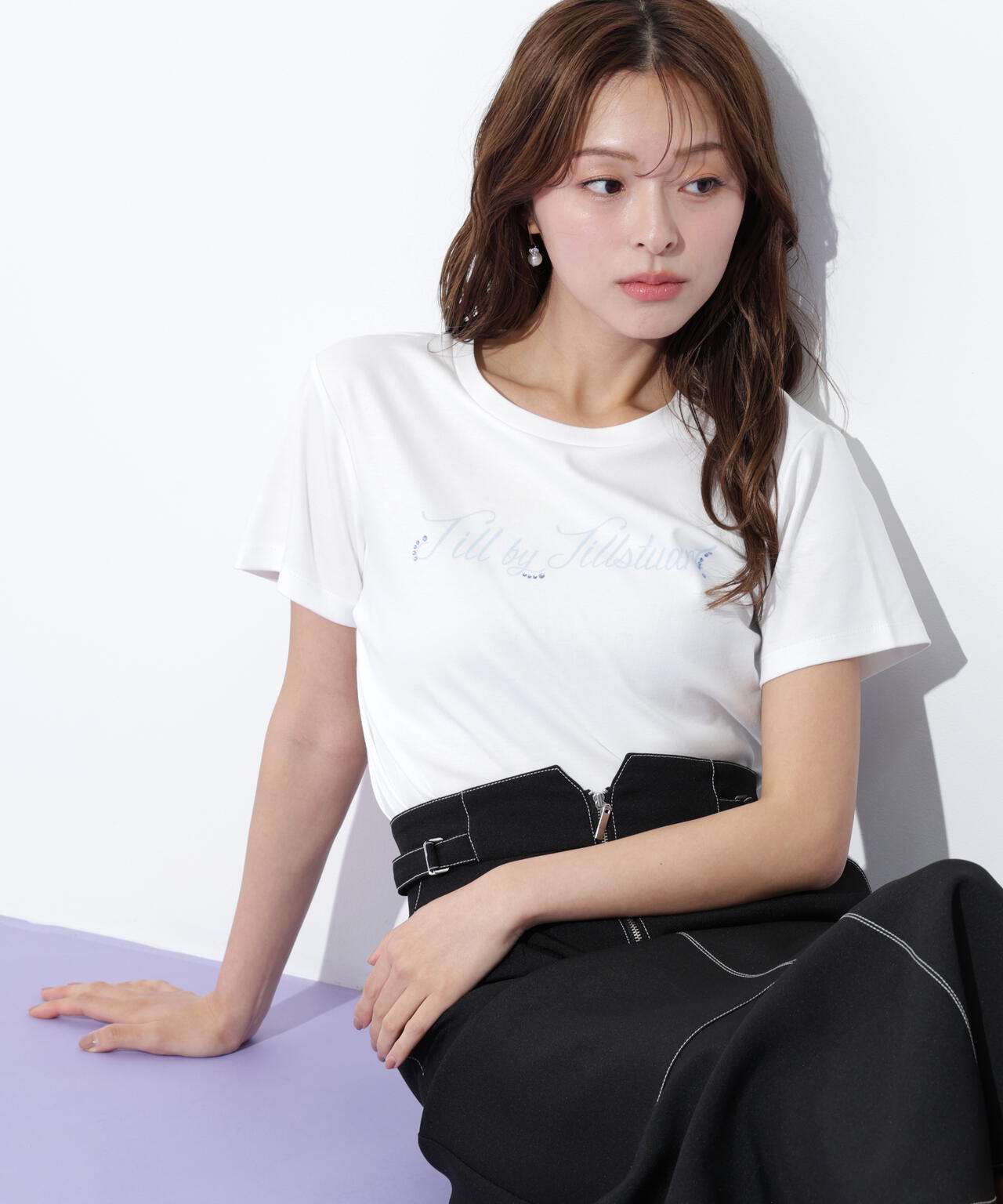 レタリングロゴTシャツ