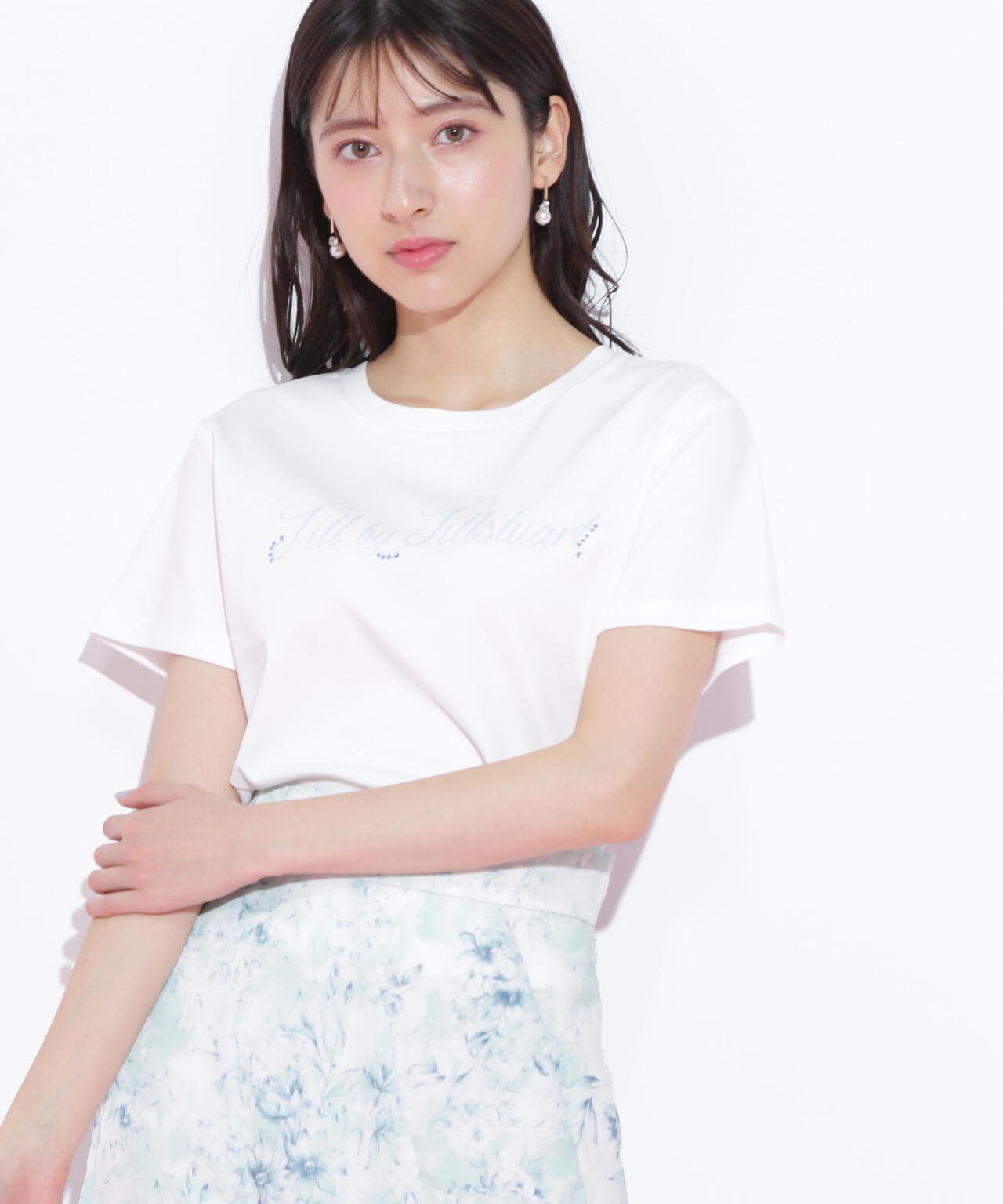 レタリングロゴTシャツ