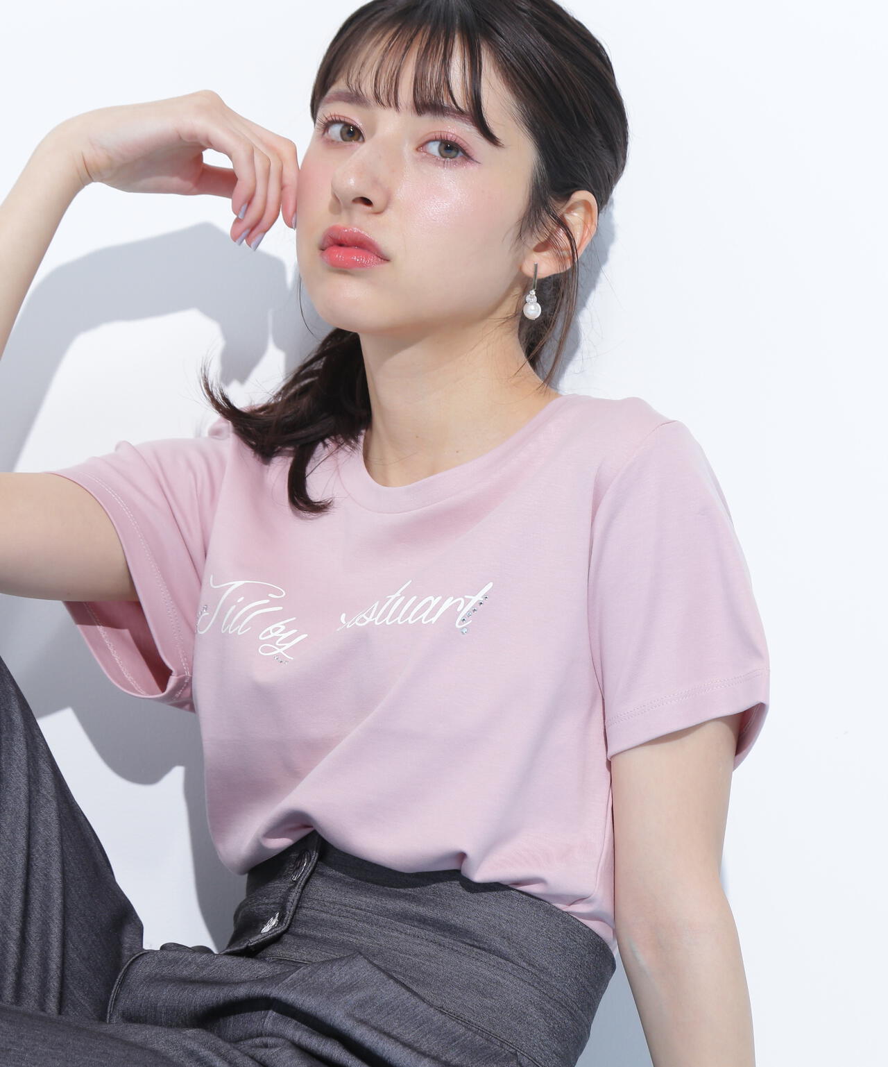 レタリングロゴTシャツ