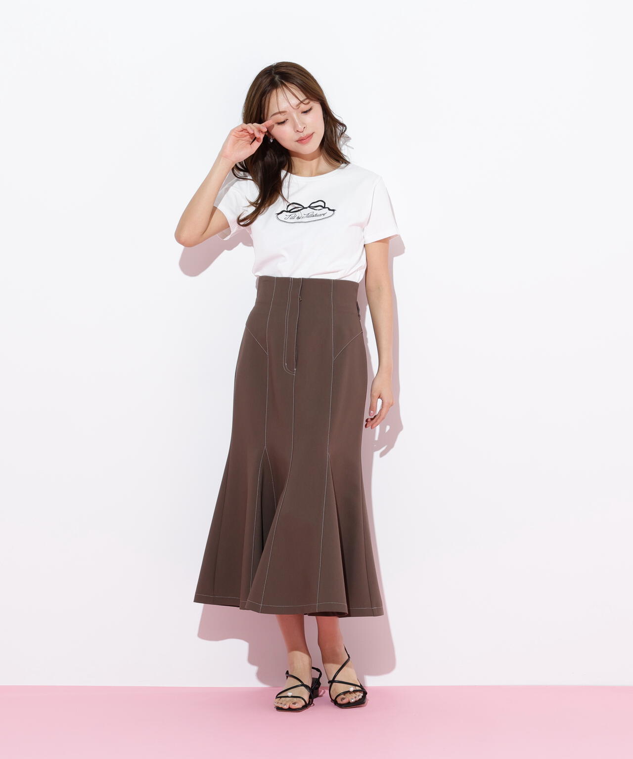 オーガニックコットンリボンフレームロゴTシャツ