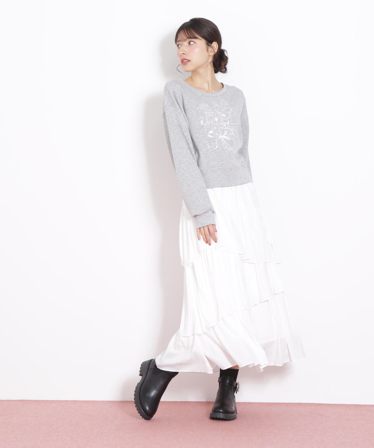 リボンブーケロゴ刺繍スウェット