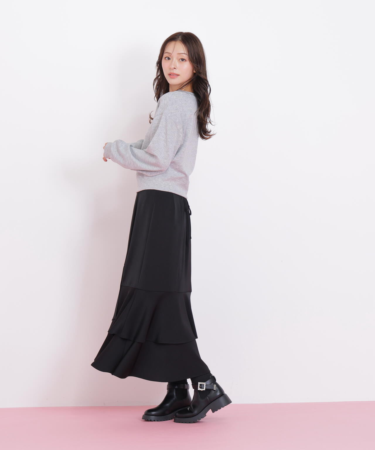 リボンブーケロゴ刺繍スウェット