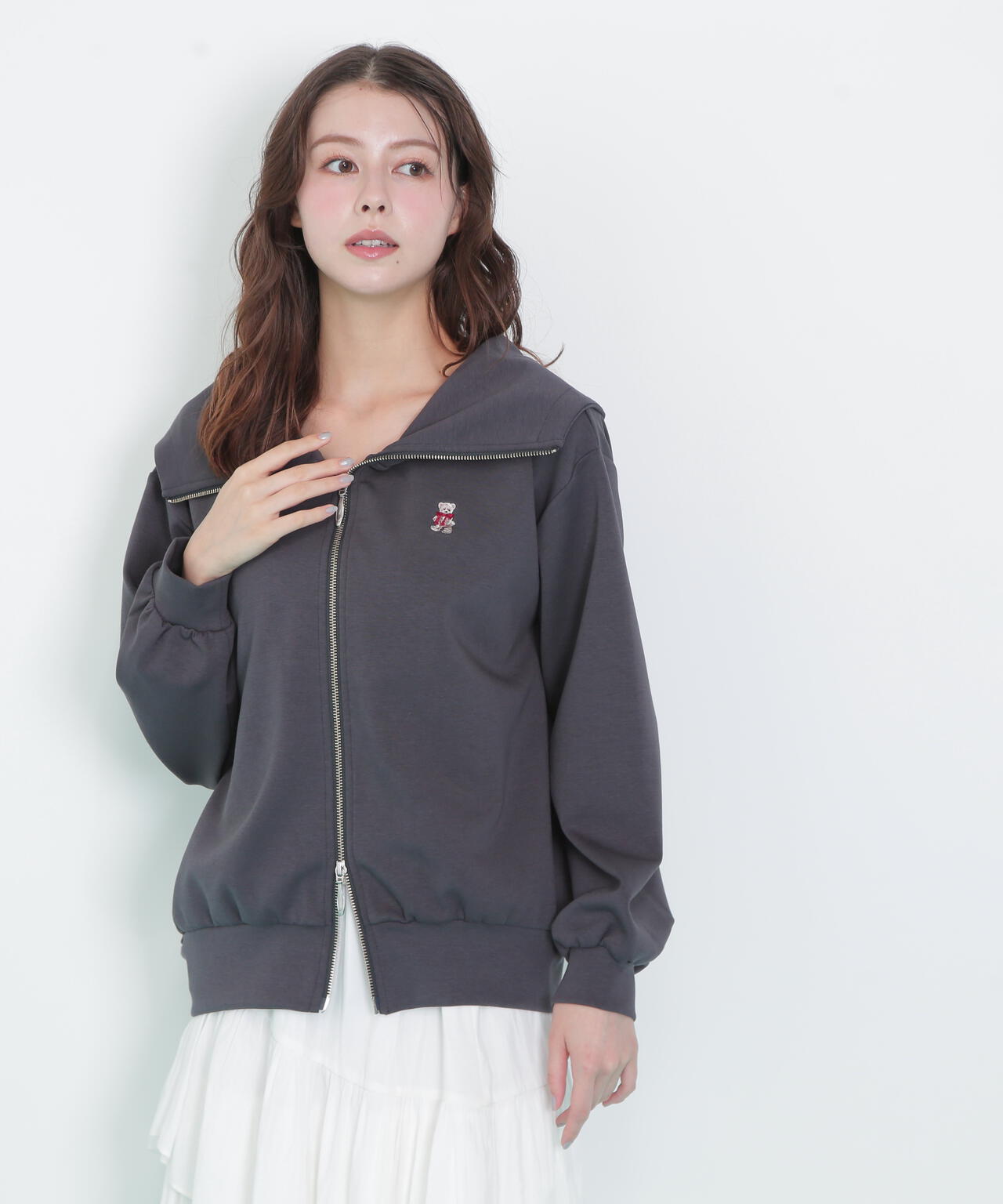 <BEARシリーズ>ビッグフードパーカー