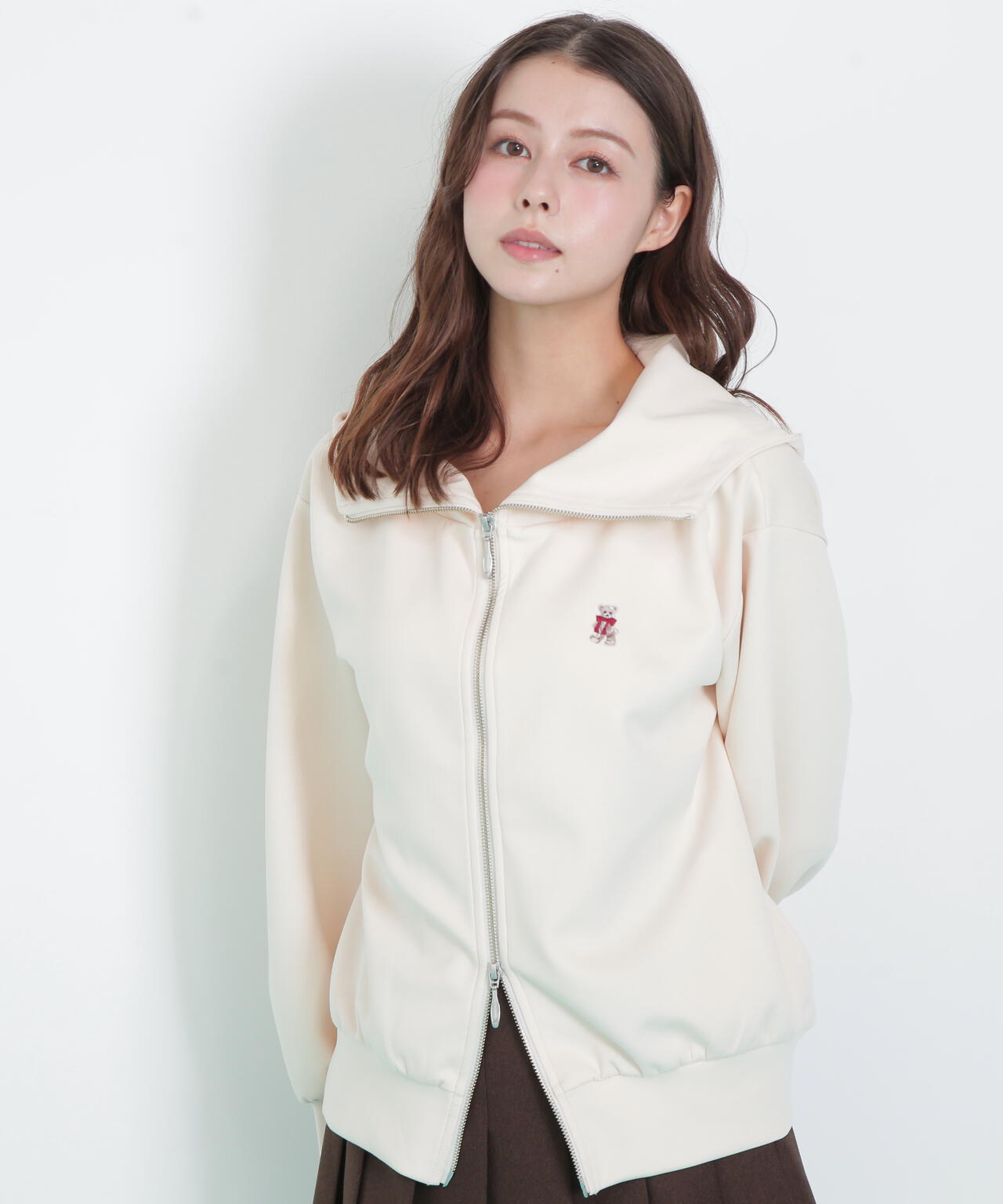 <BEARシリーズ>ビッグフードパーカー