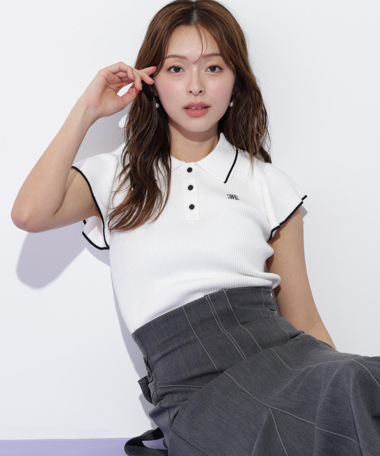 フリル袖ポロニット