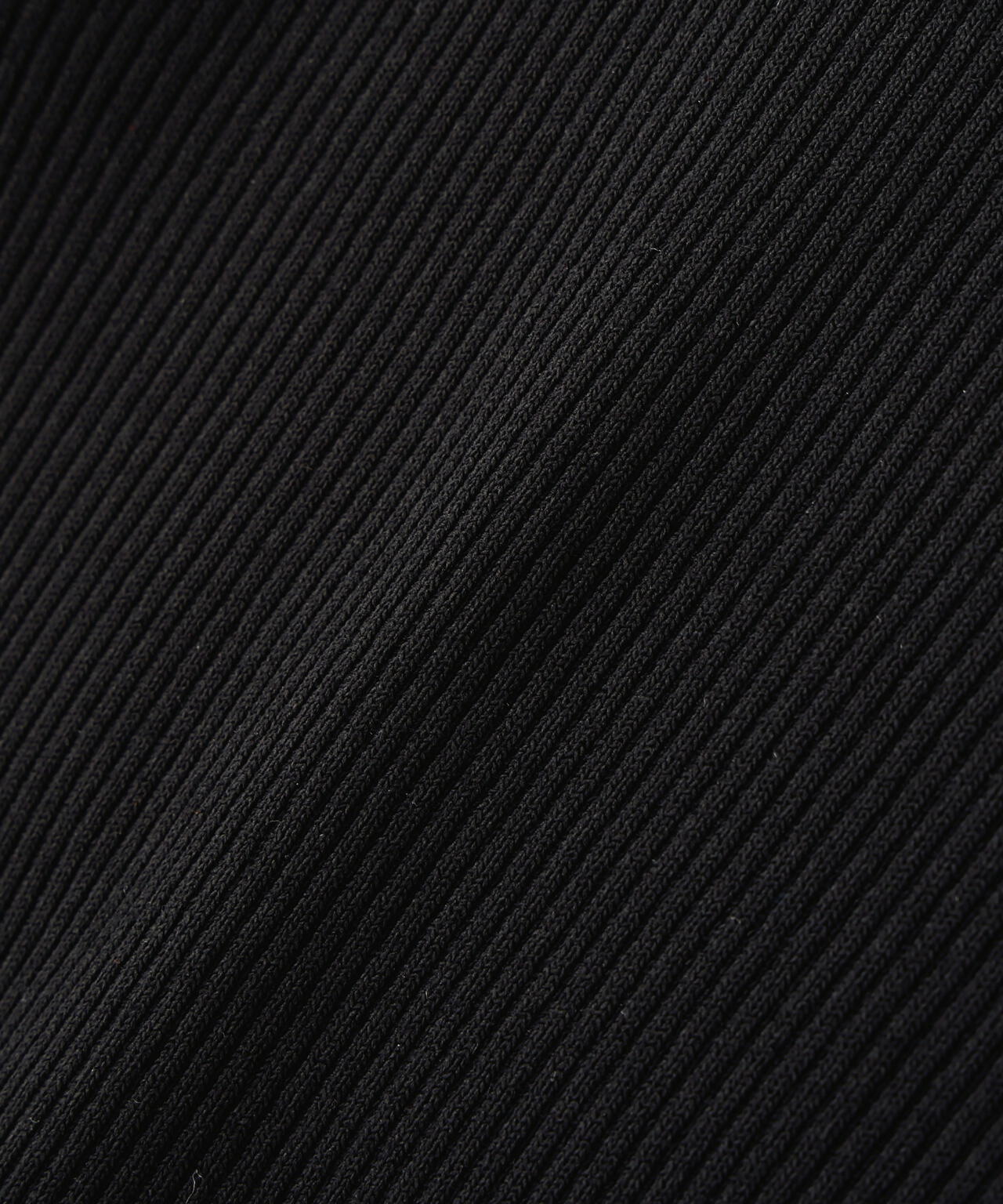 ホルターネックニットトップス