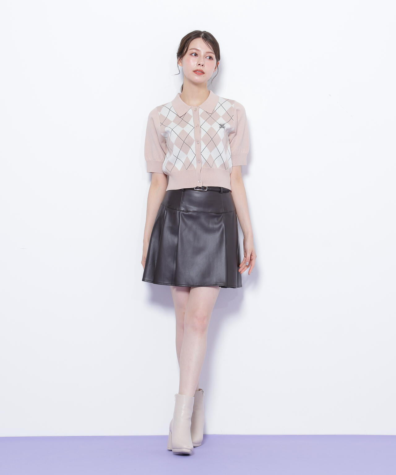 ポロ衿アーガイルニット