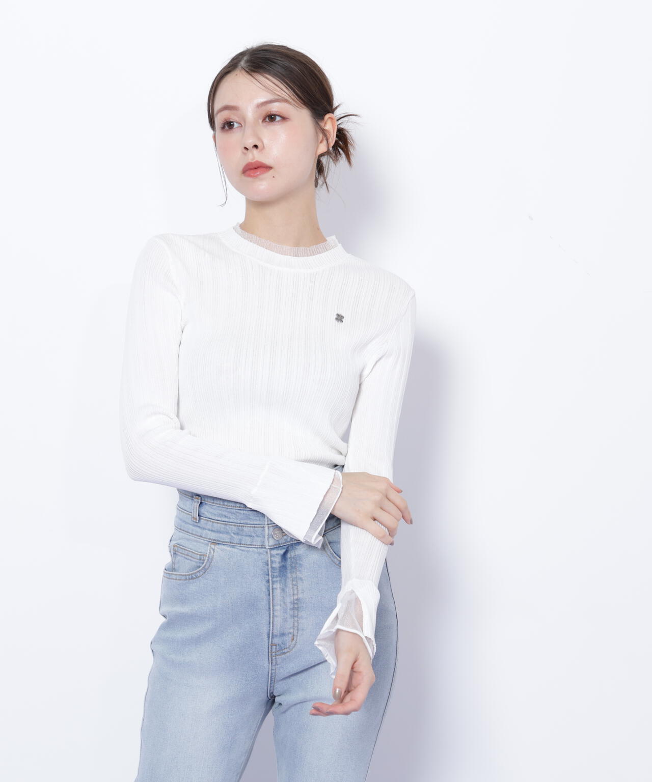 シアーフリルニット