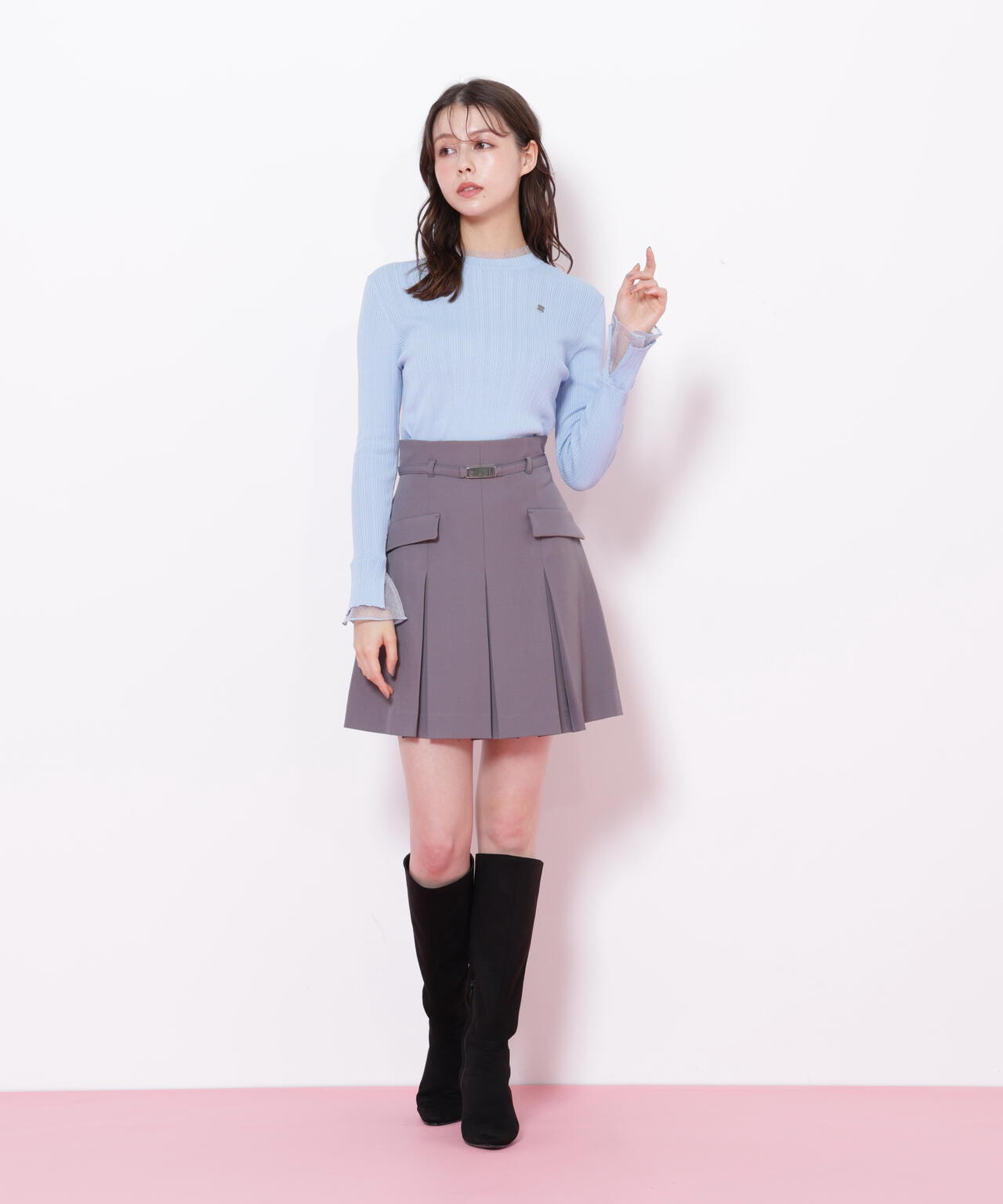 シアーフリルニット