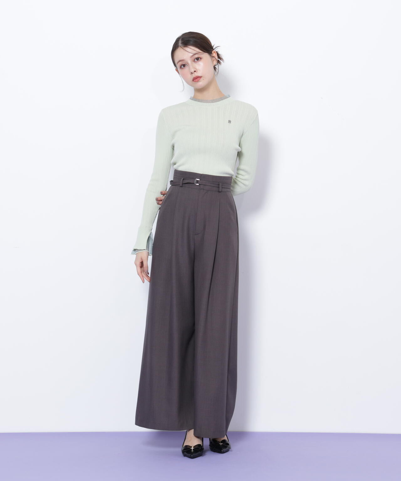 シアーフリルニット