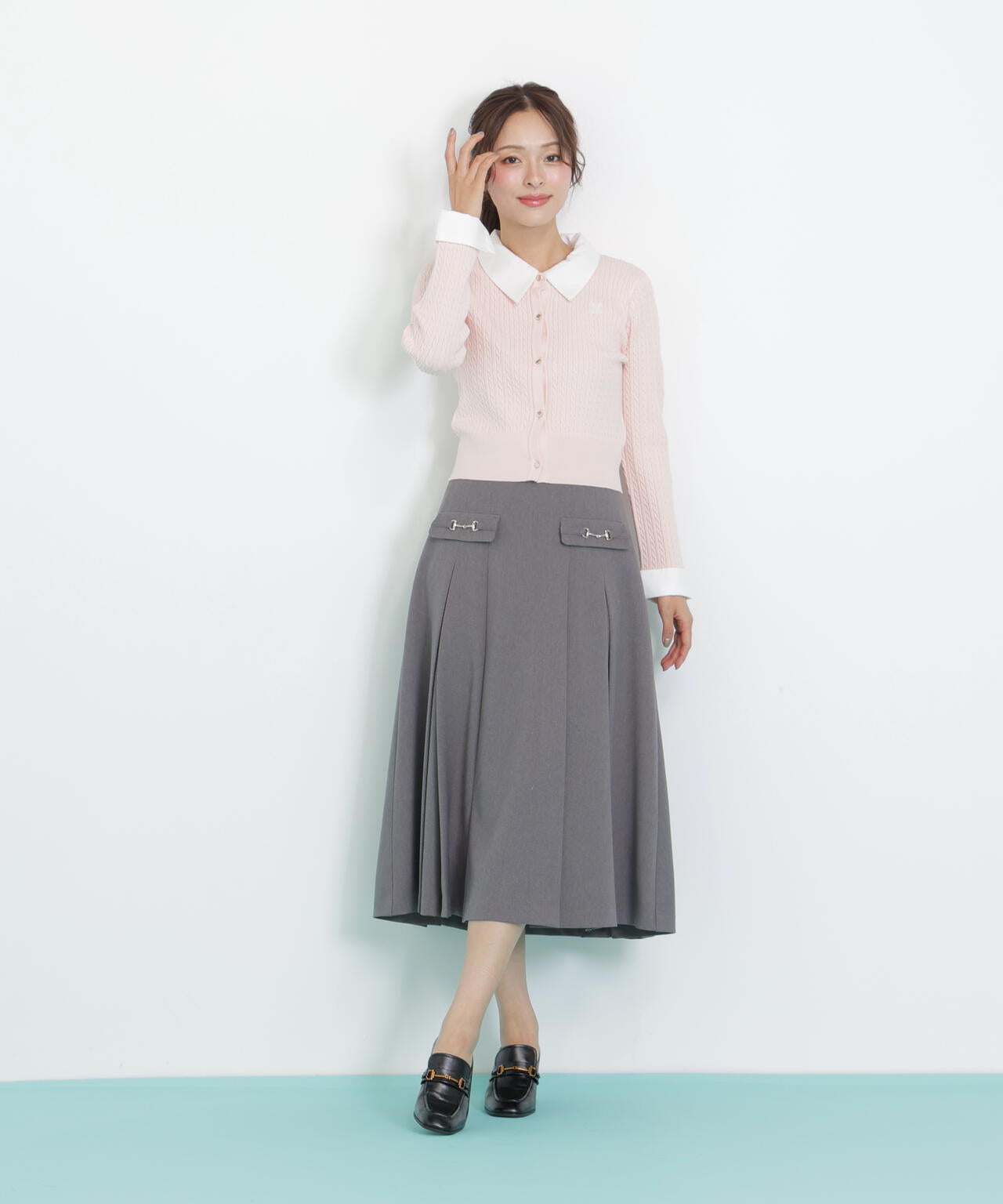 衿付きミニケーブルカーディガン