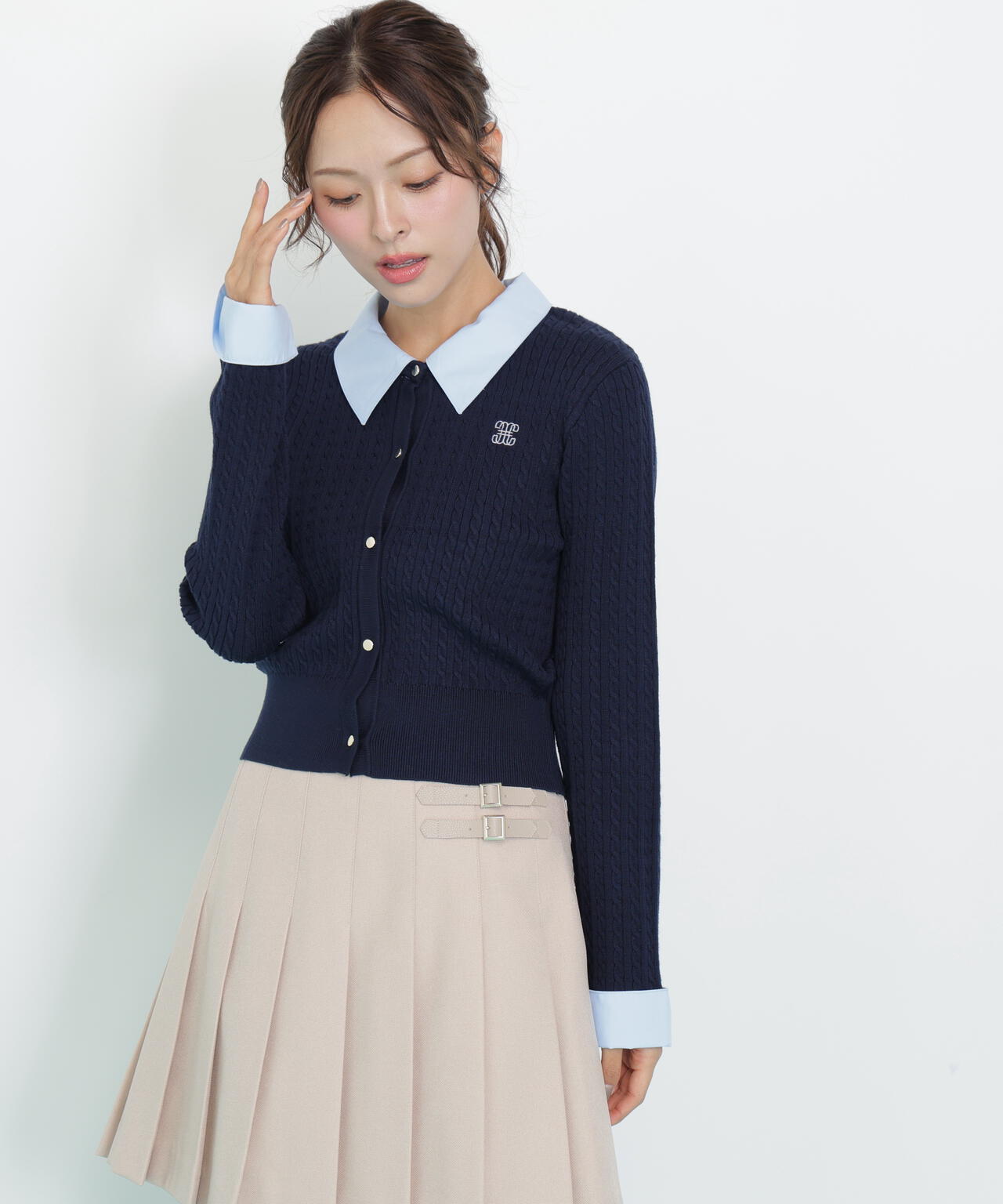 衿付きミニケーブルカーディガン
