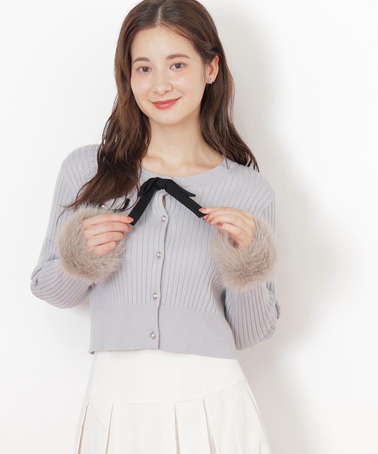 袖フェイクファーカーデトップス