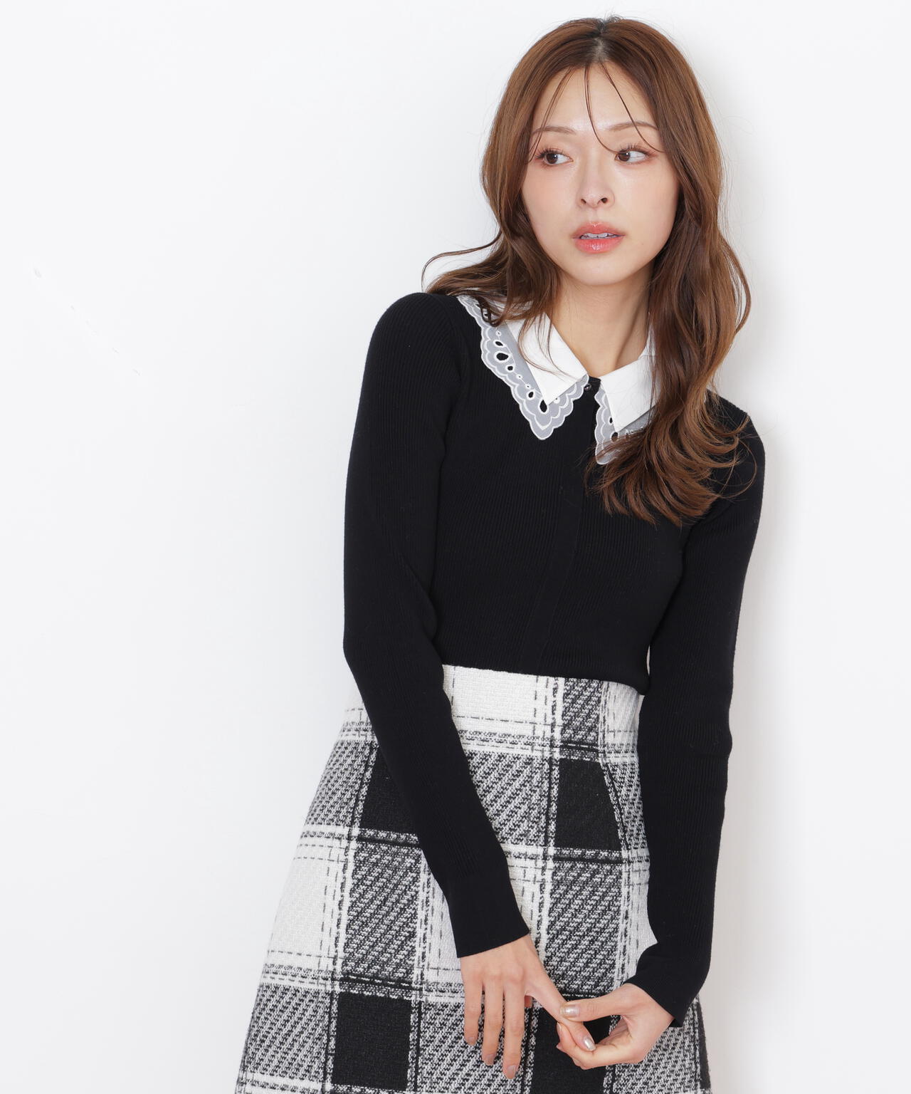 レース衿レイヤードニット