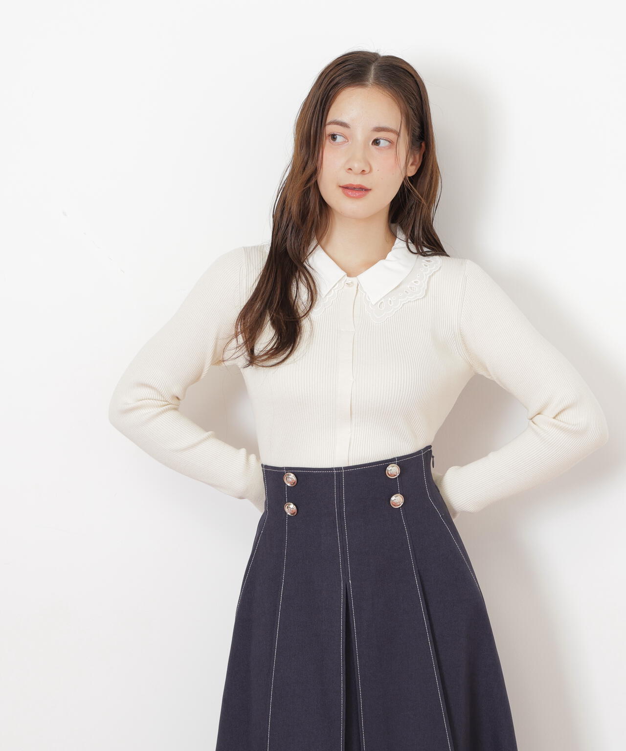 レース衿レイヤードニット