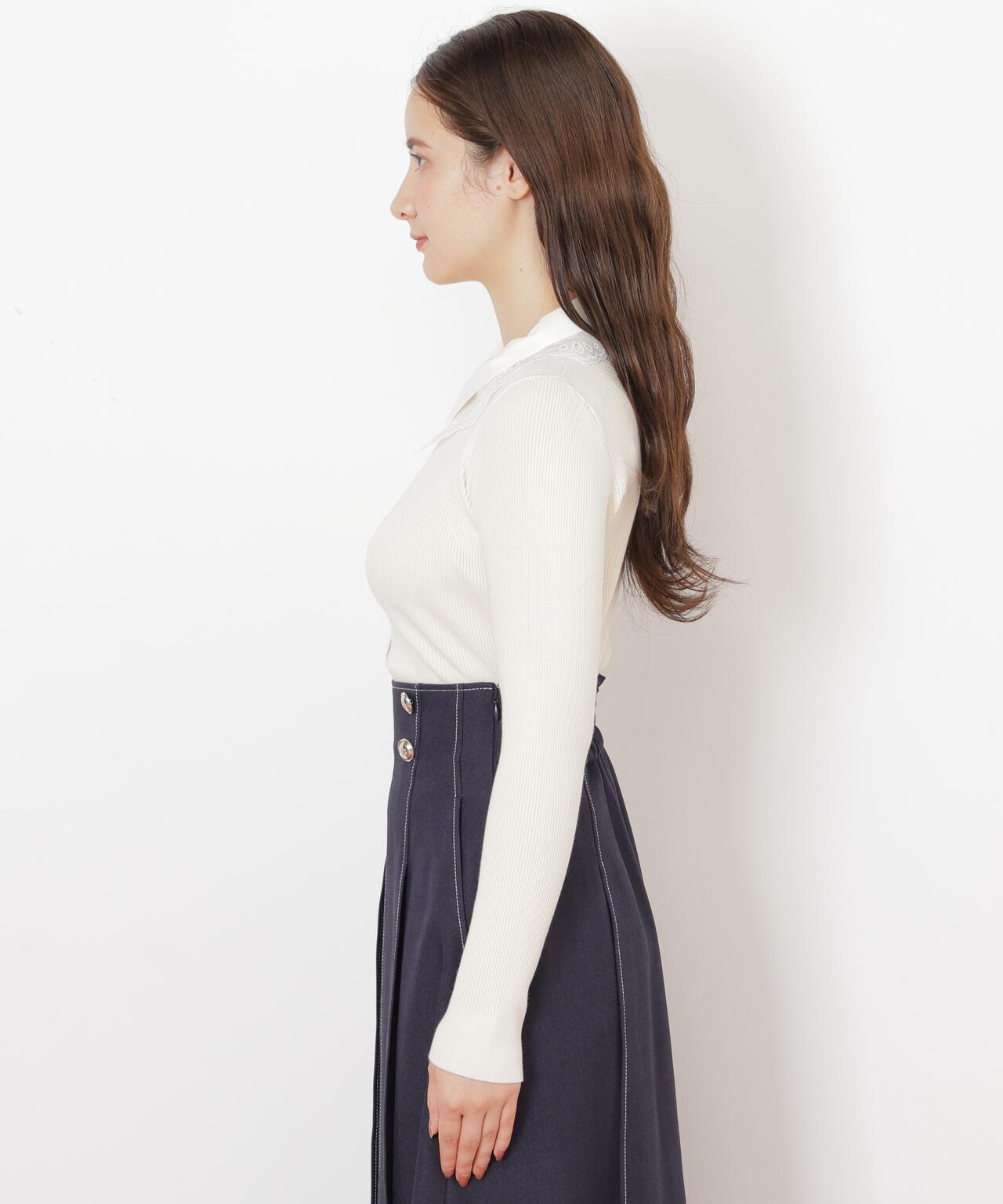 レース衿レイヤードニット