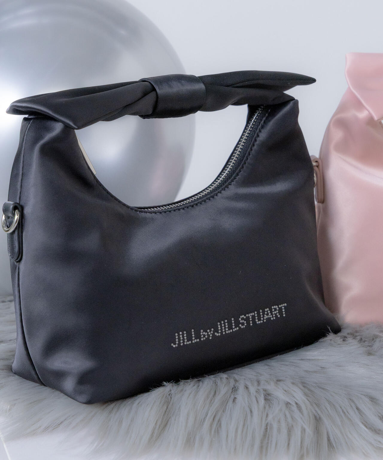 リボンハンドルサテンバッグ