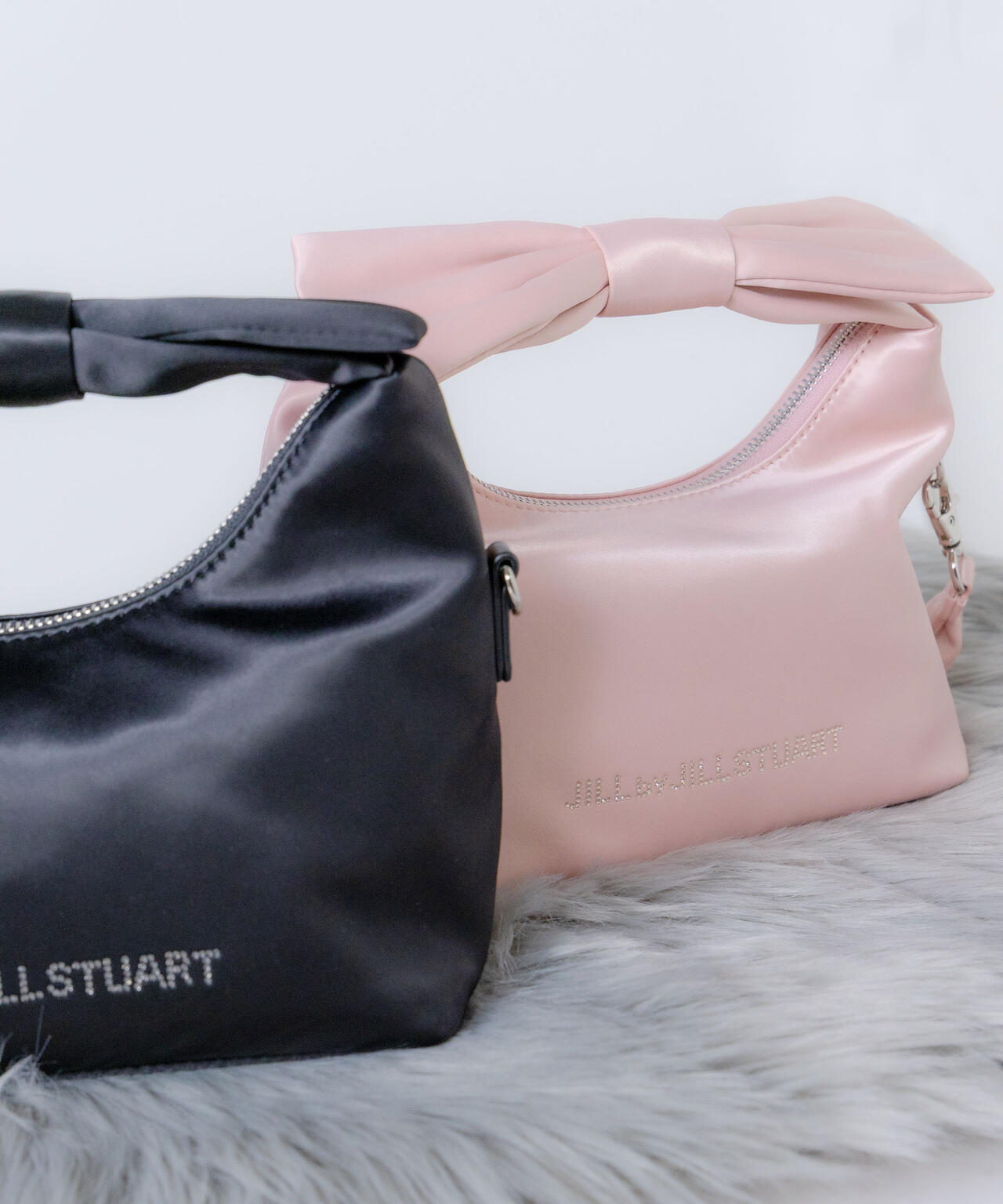 リボンハンドルサテンバッグ