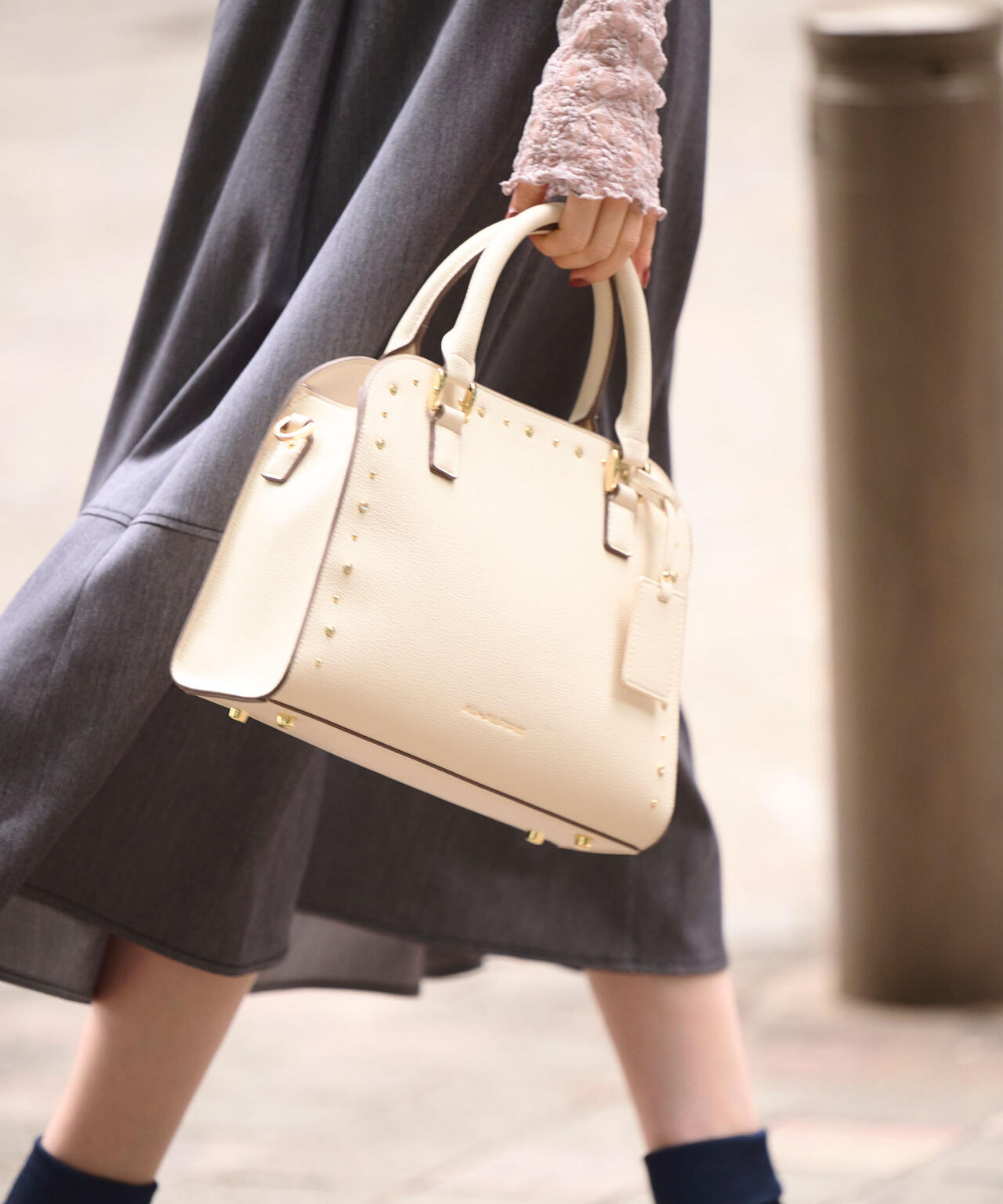 ビジュースタッズトートバッグ