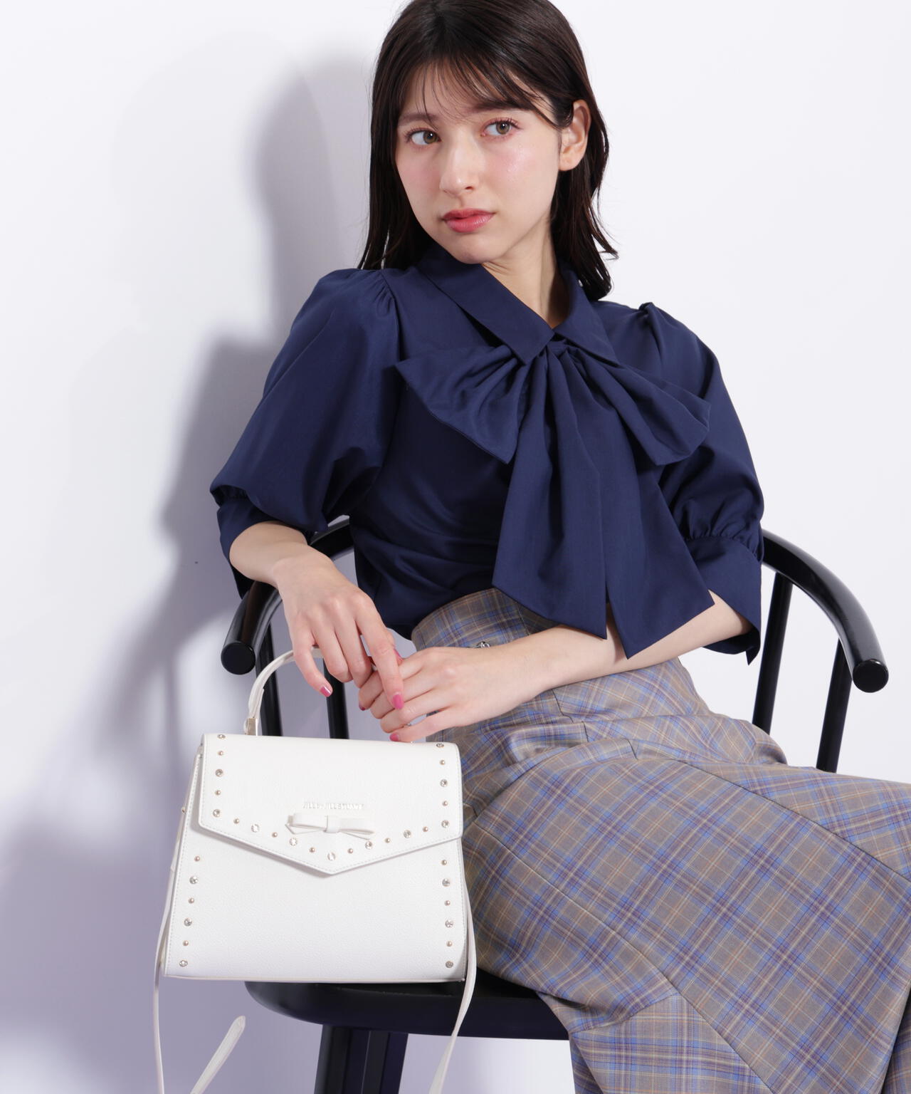 ビジュースタッズフラップショルダーバッグ