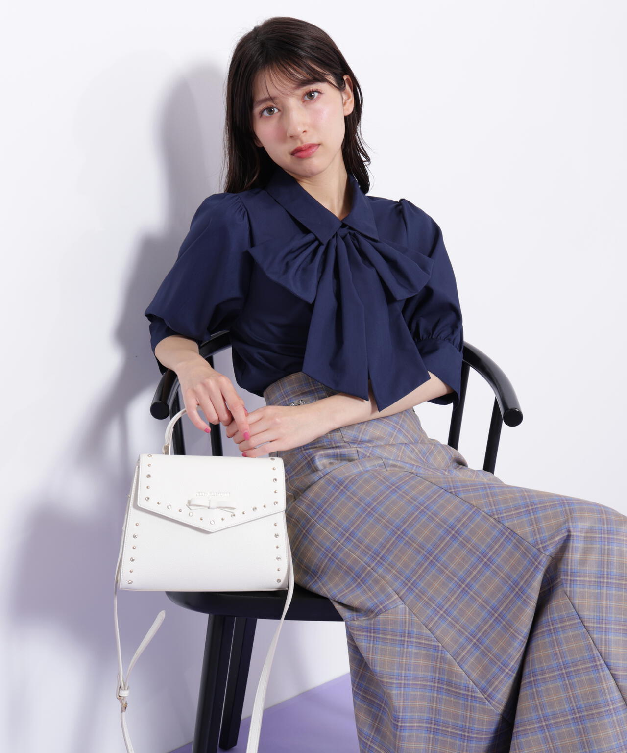 ビジュースタッズフラップショルダーバッグ