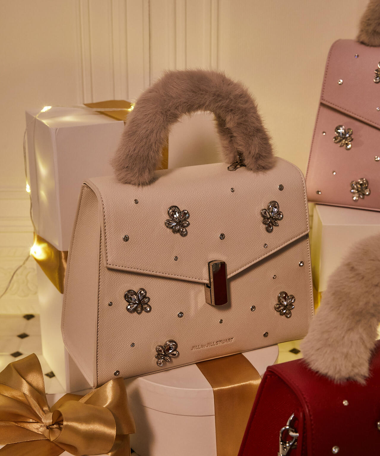 ランダムビジューファーハンドルバッグ