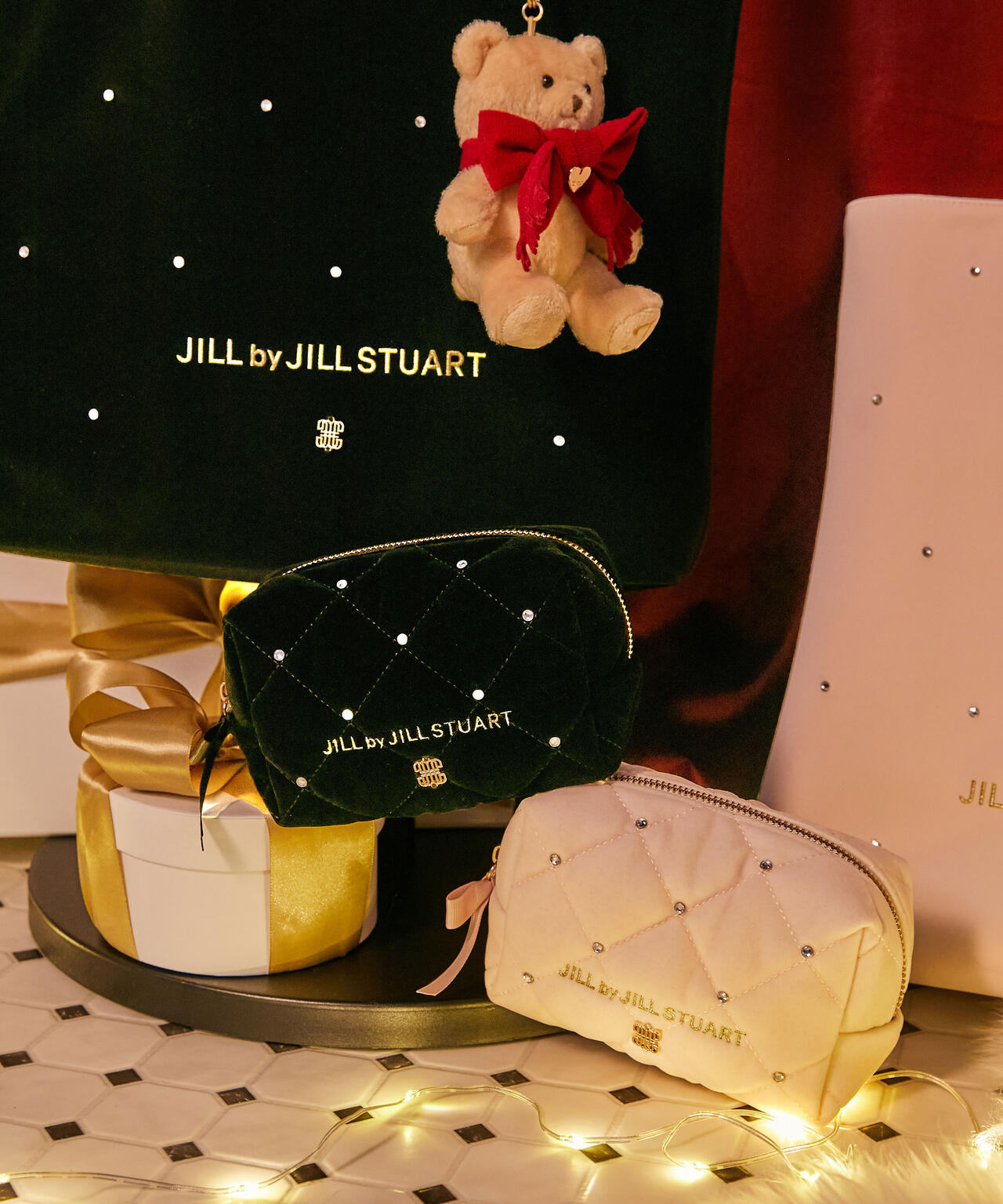 ビジューリボンキルティングポーチ