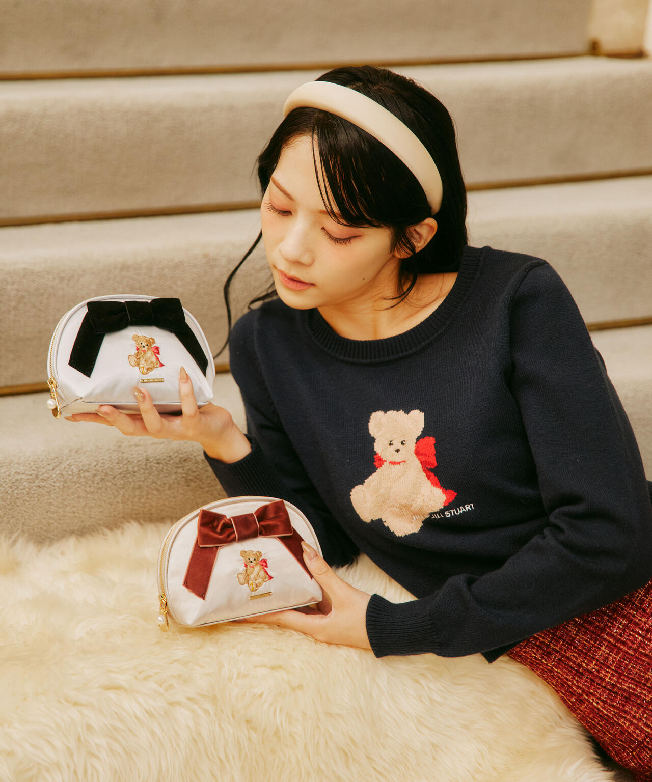 <BEARシリーズ>ベア刺繍ポーチ