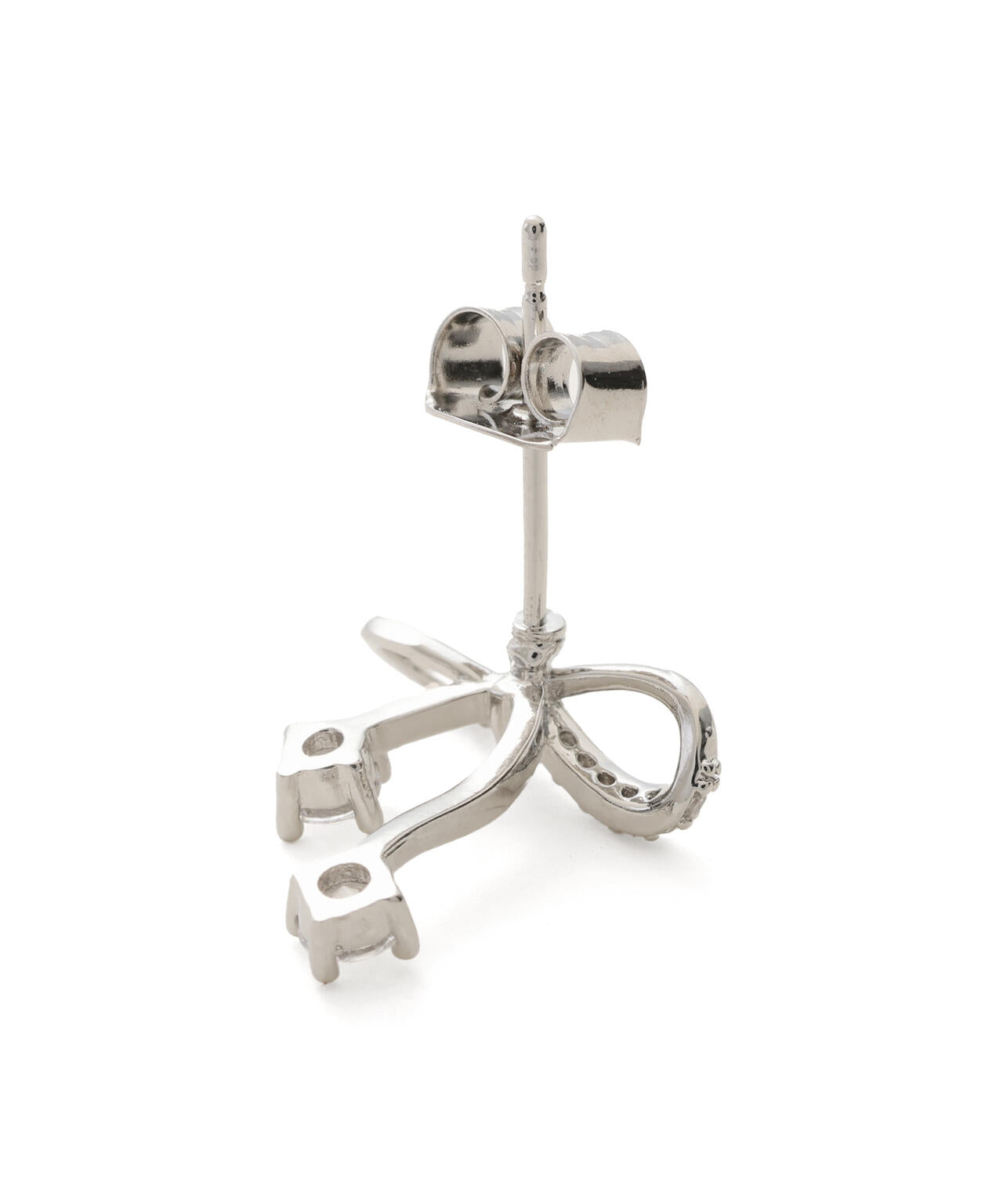 Cubicプチリボンピアス