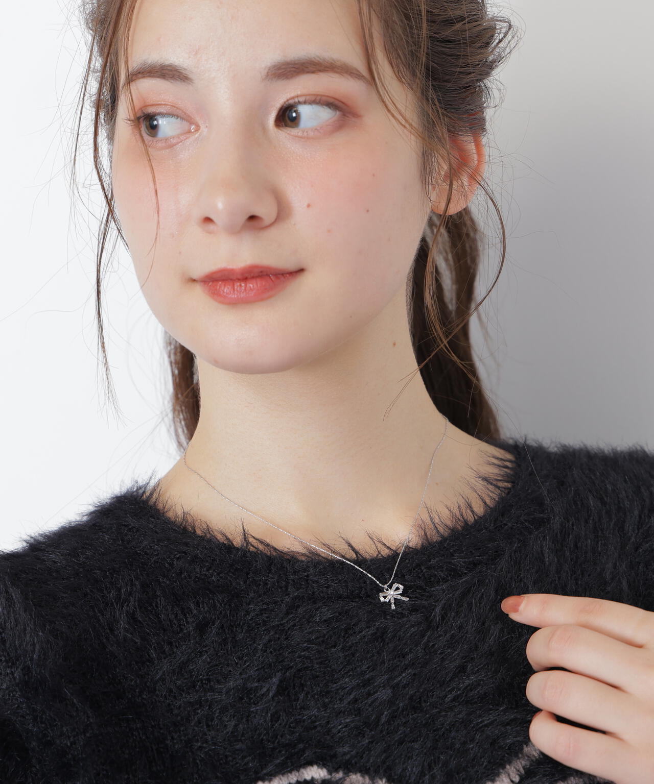 Cubic プチリボンネックレス