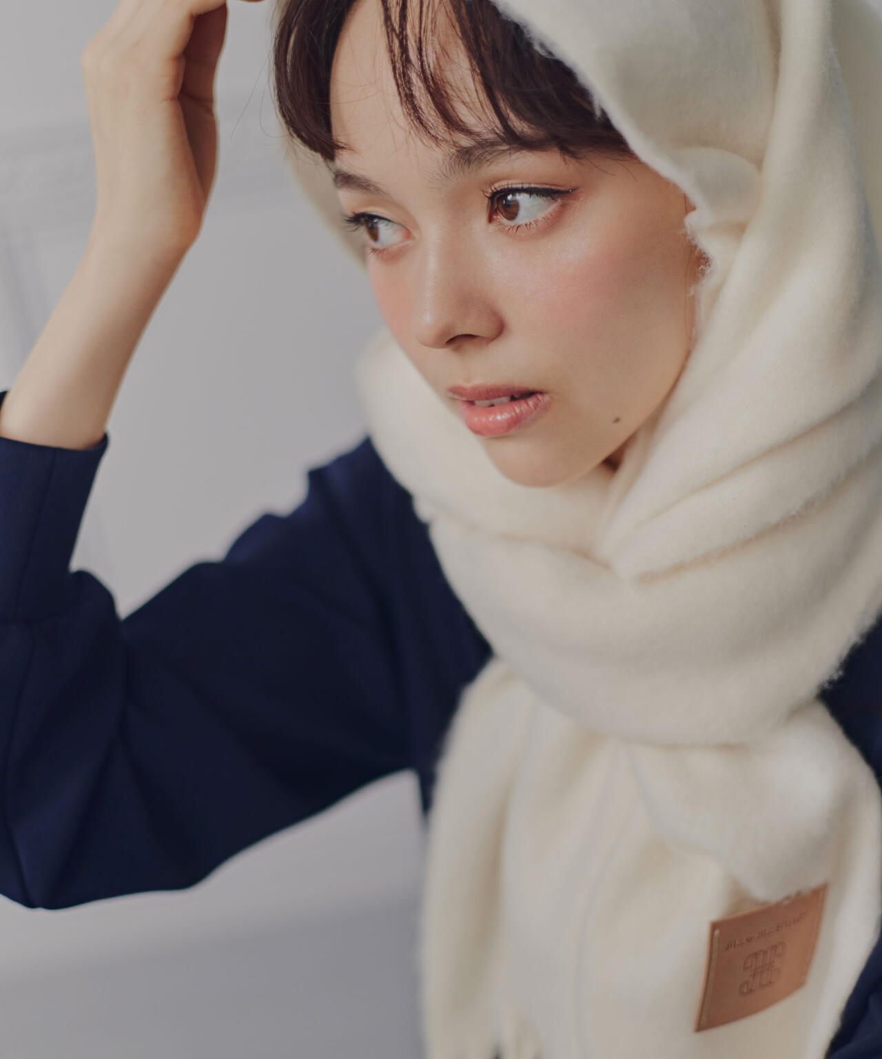 レザータグループヤーンストール