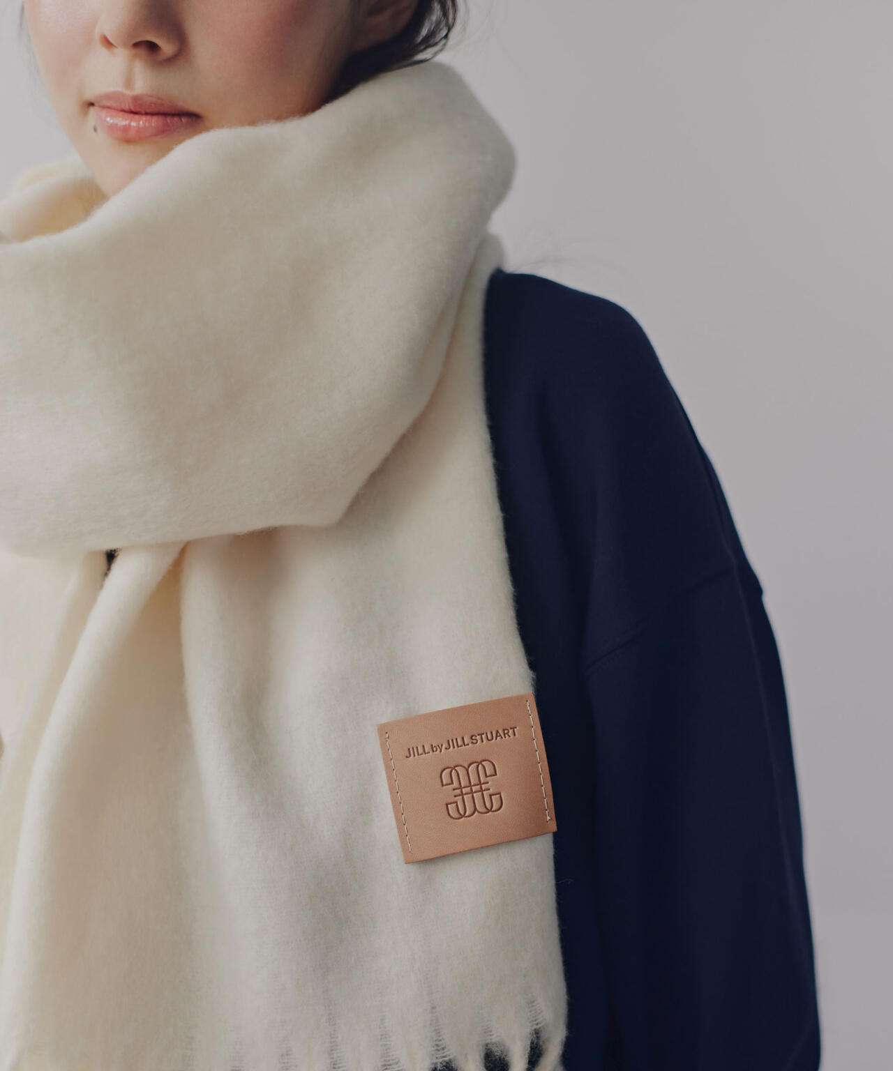 レザータグループヤーンストール