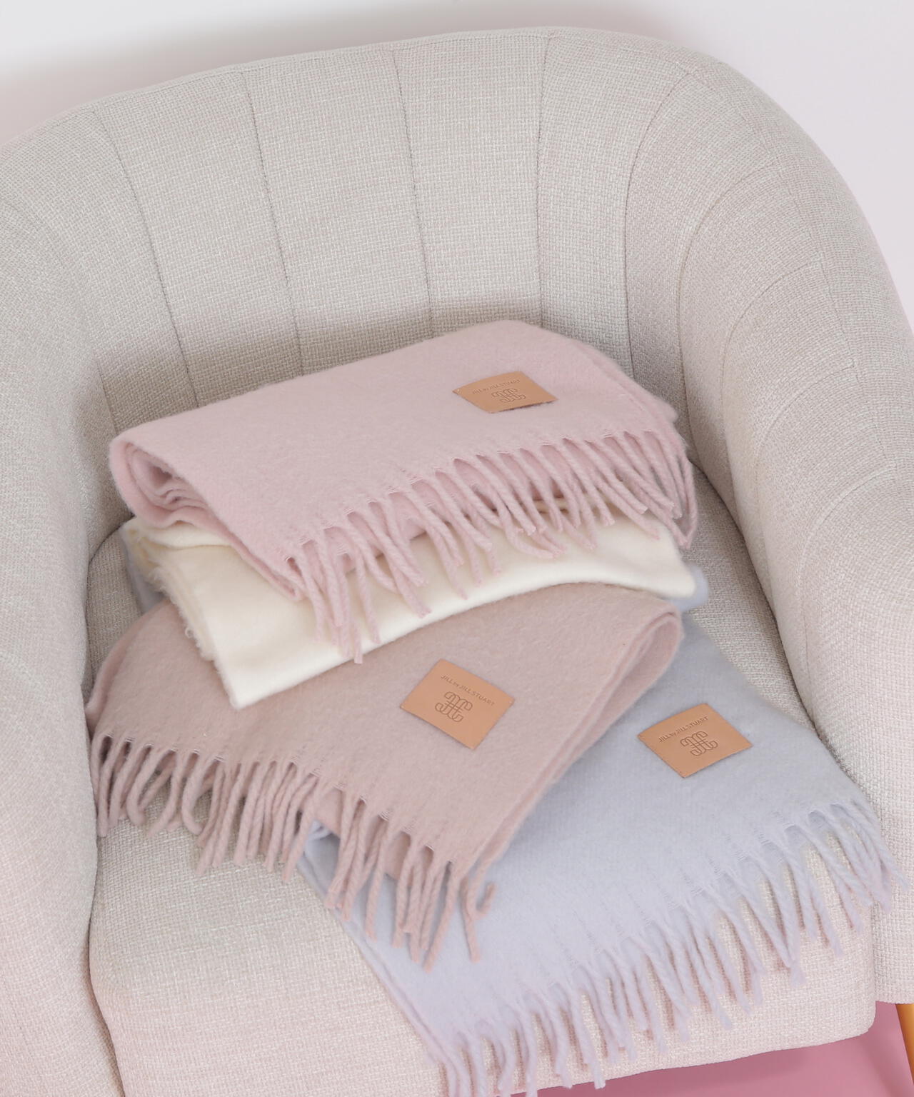 レザータグループヤーンストール