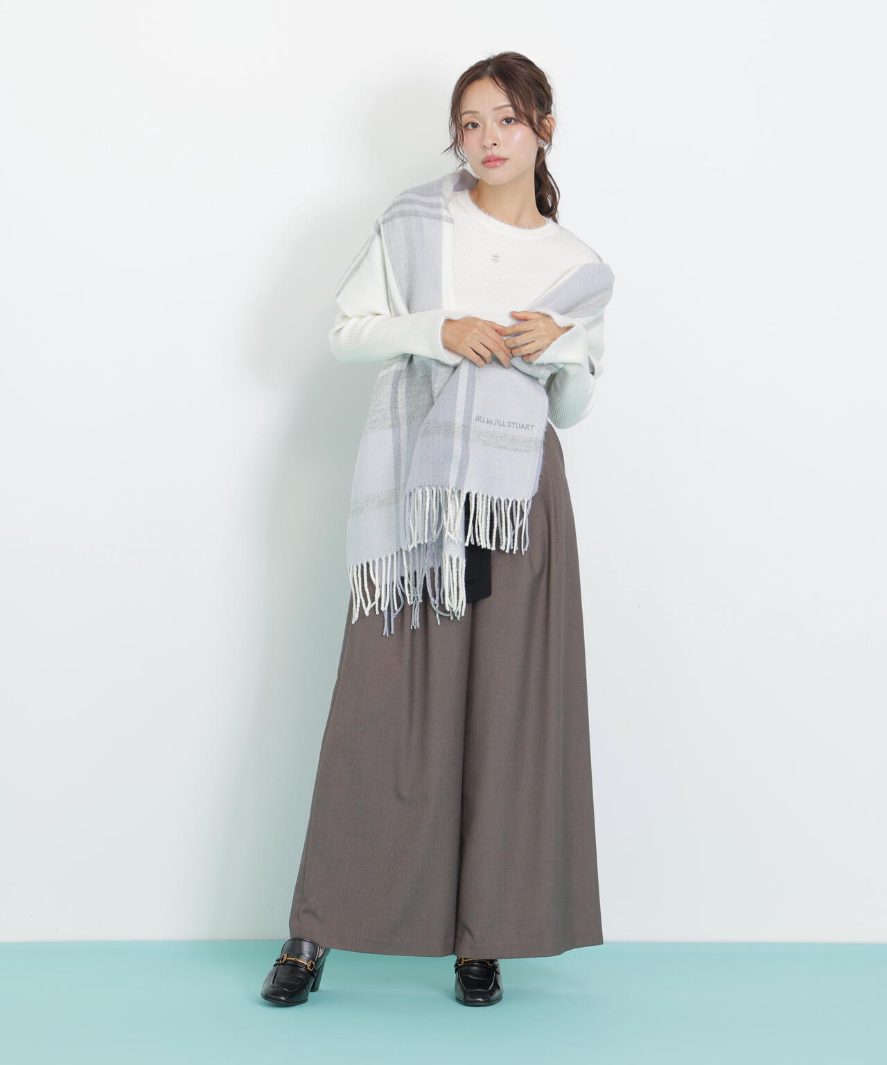 エンブロイダリーロゴチェックストール