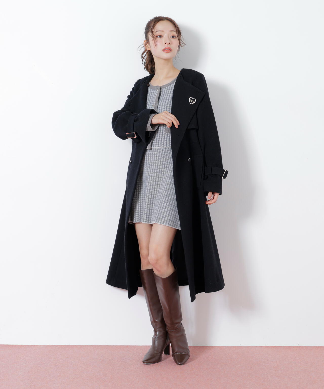 ハートビジューブローチ