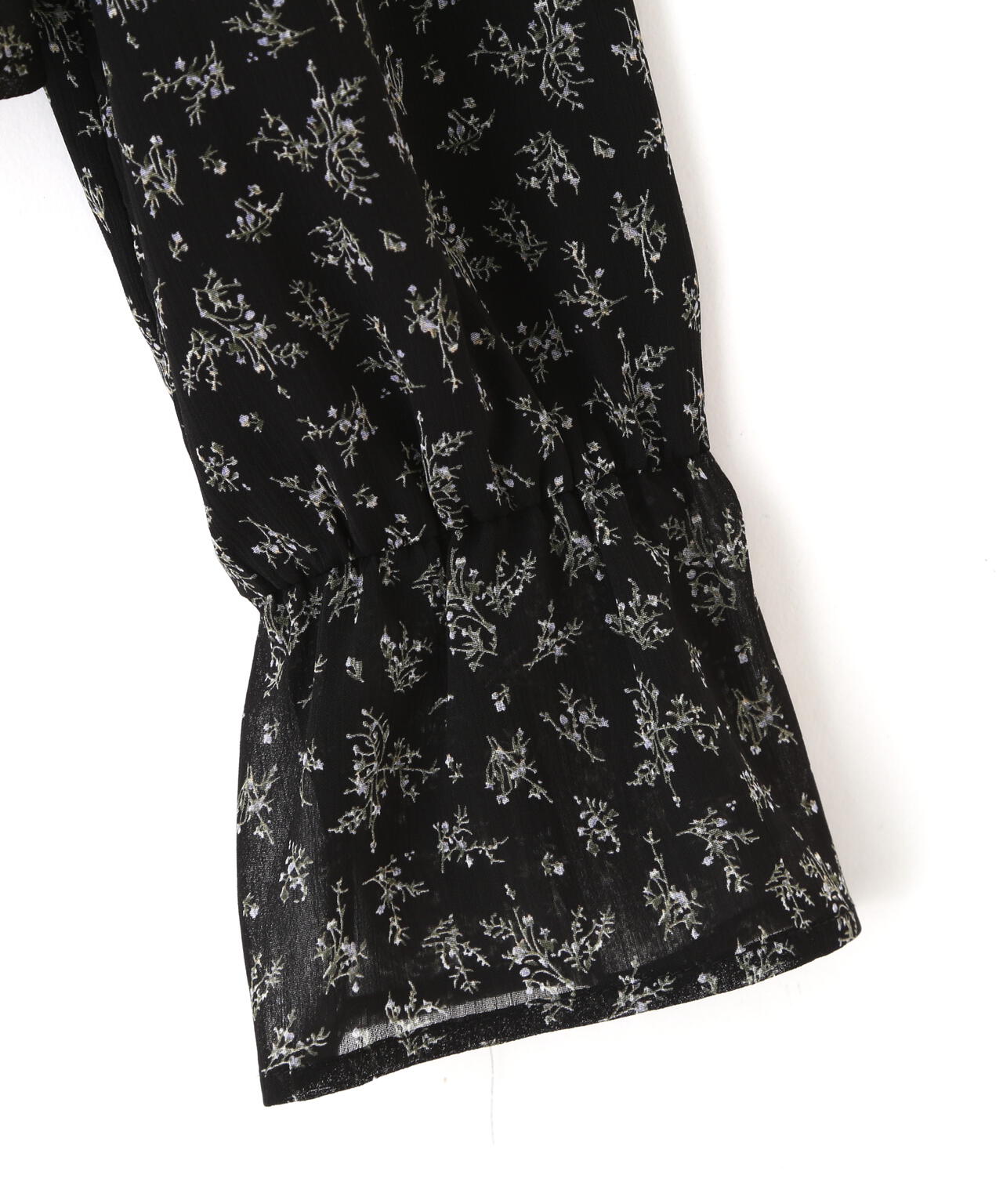 小花プリントフリルブラウス