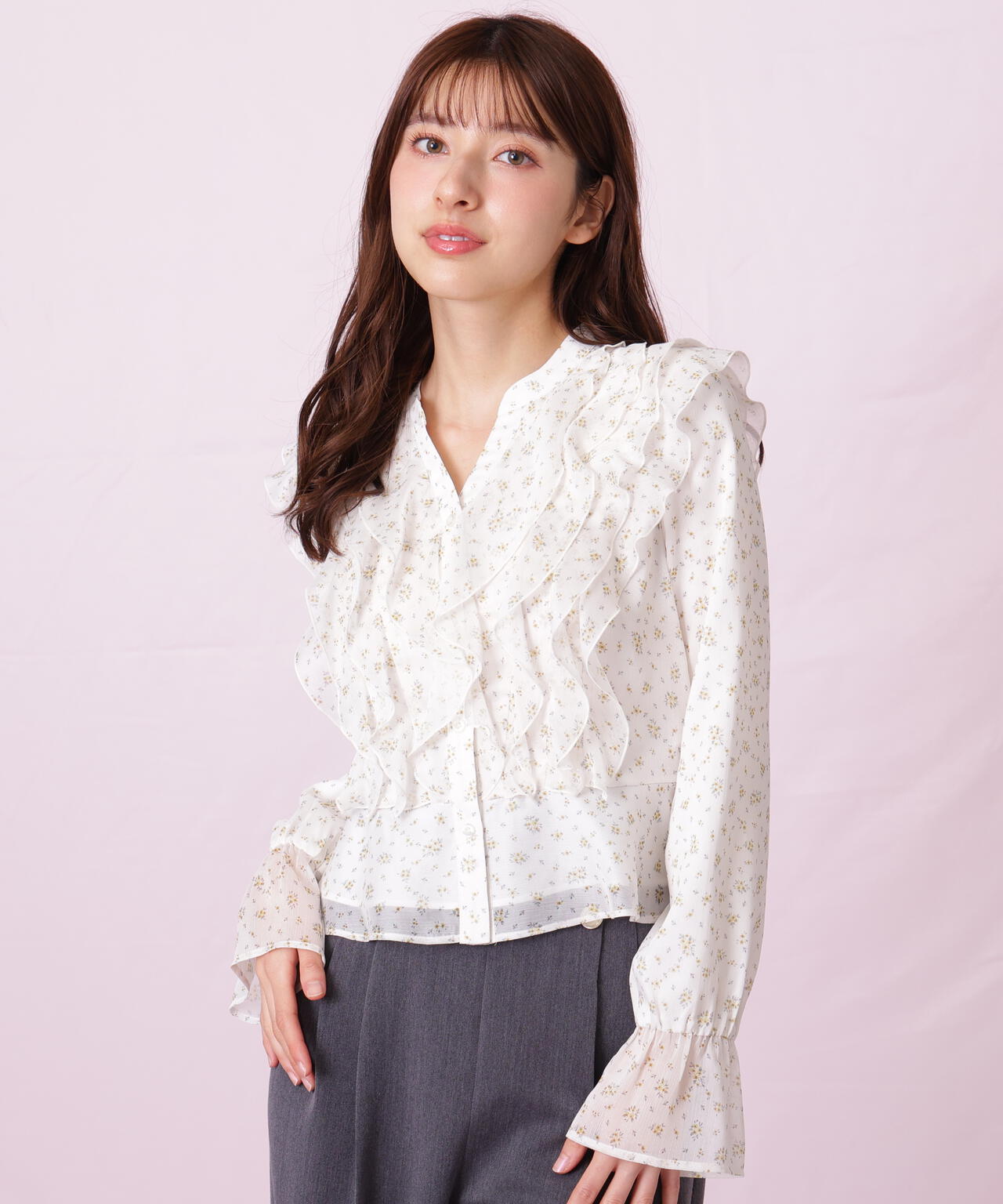 小花プリントフリルブラウス