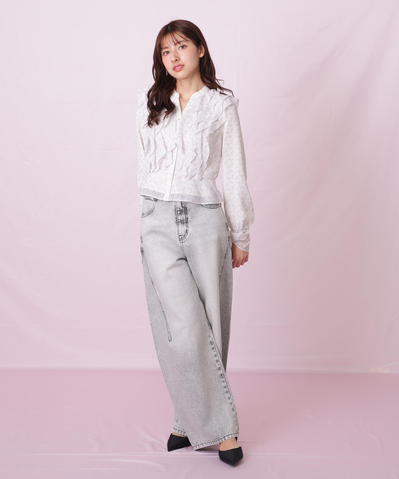 小花プリントフリルブラウス