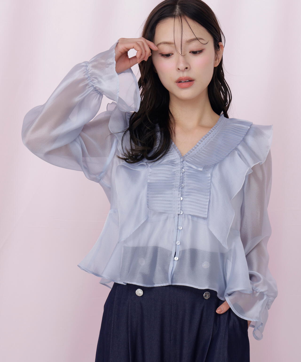 プリーツフリルブラウス