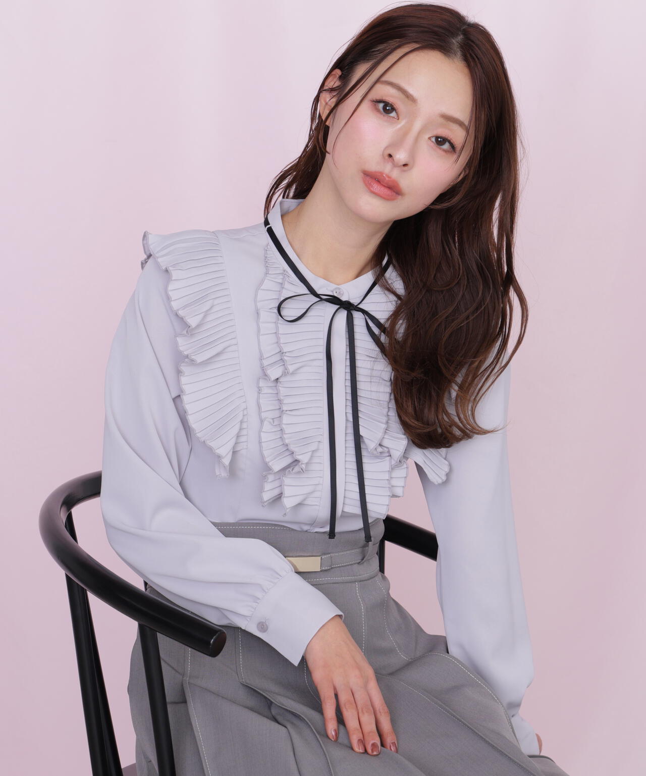 プリーツフリルブラウス