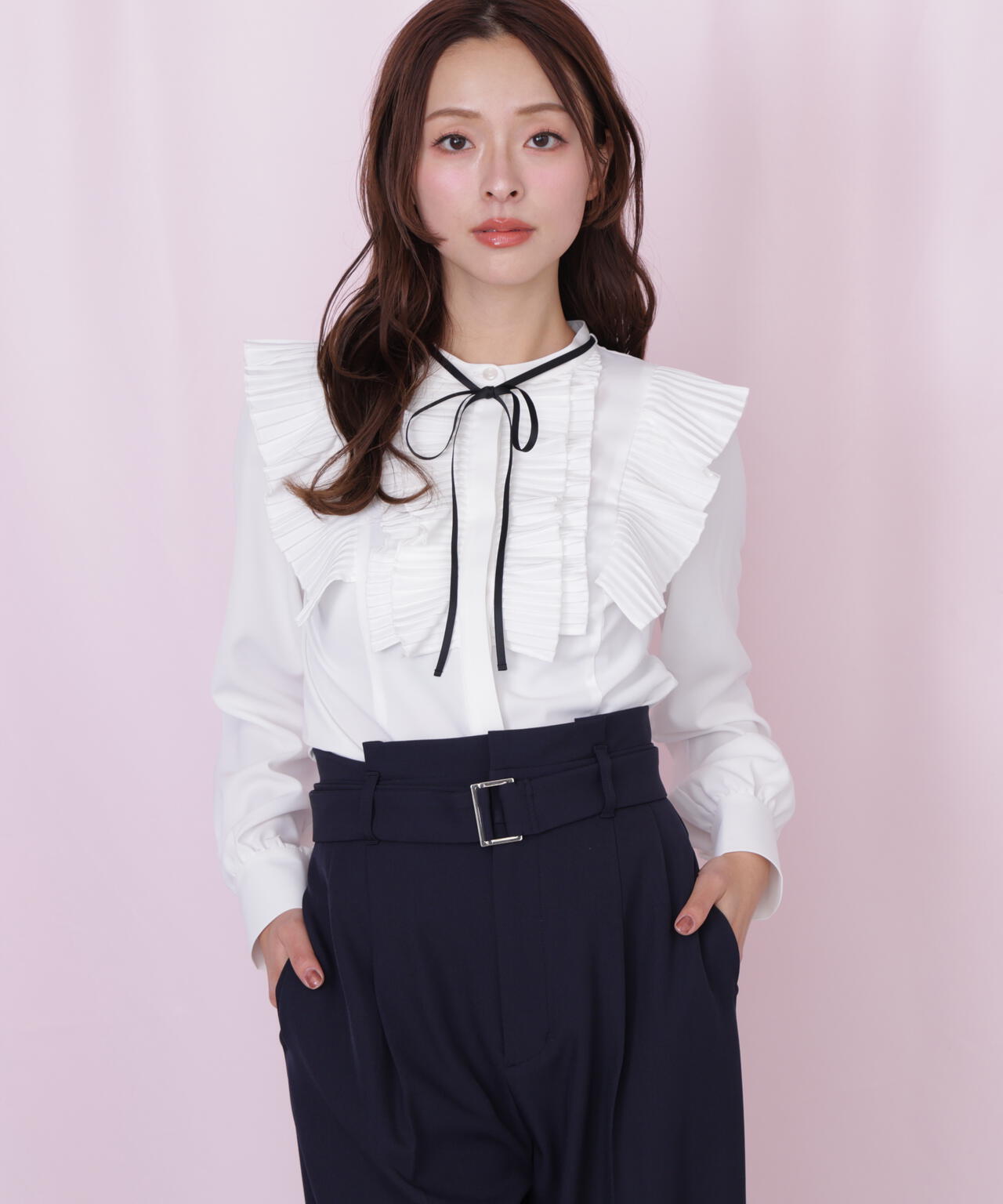 プリーツフリルブラウス