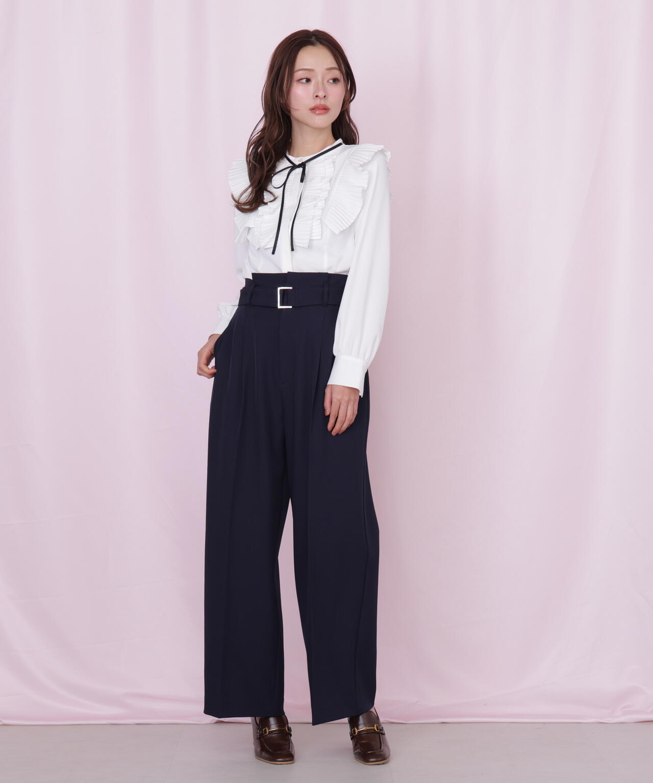 プリーツフリルブラウス