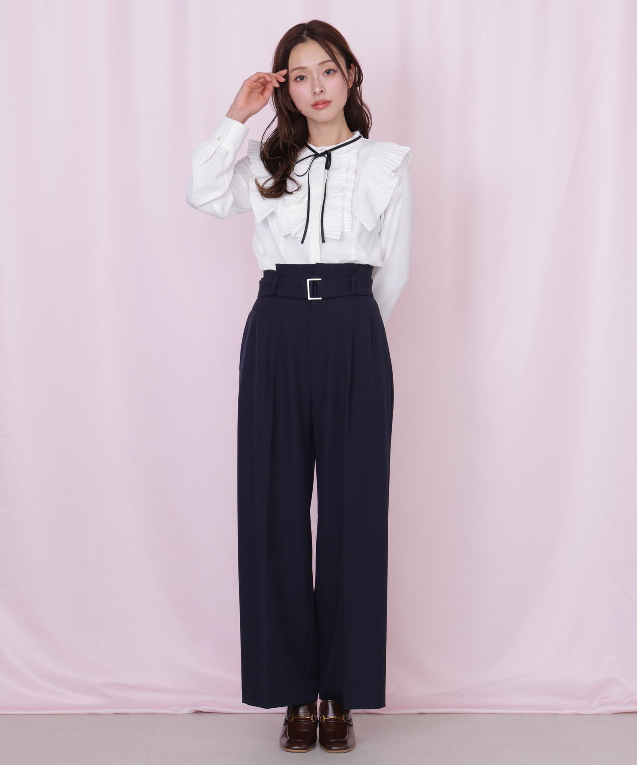 プリーツフリルブラウス