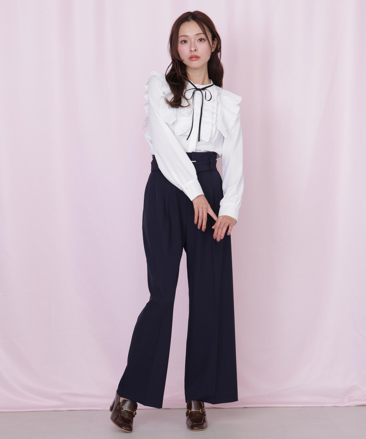 プリーツフリルブラウス