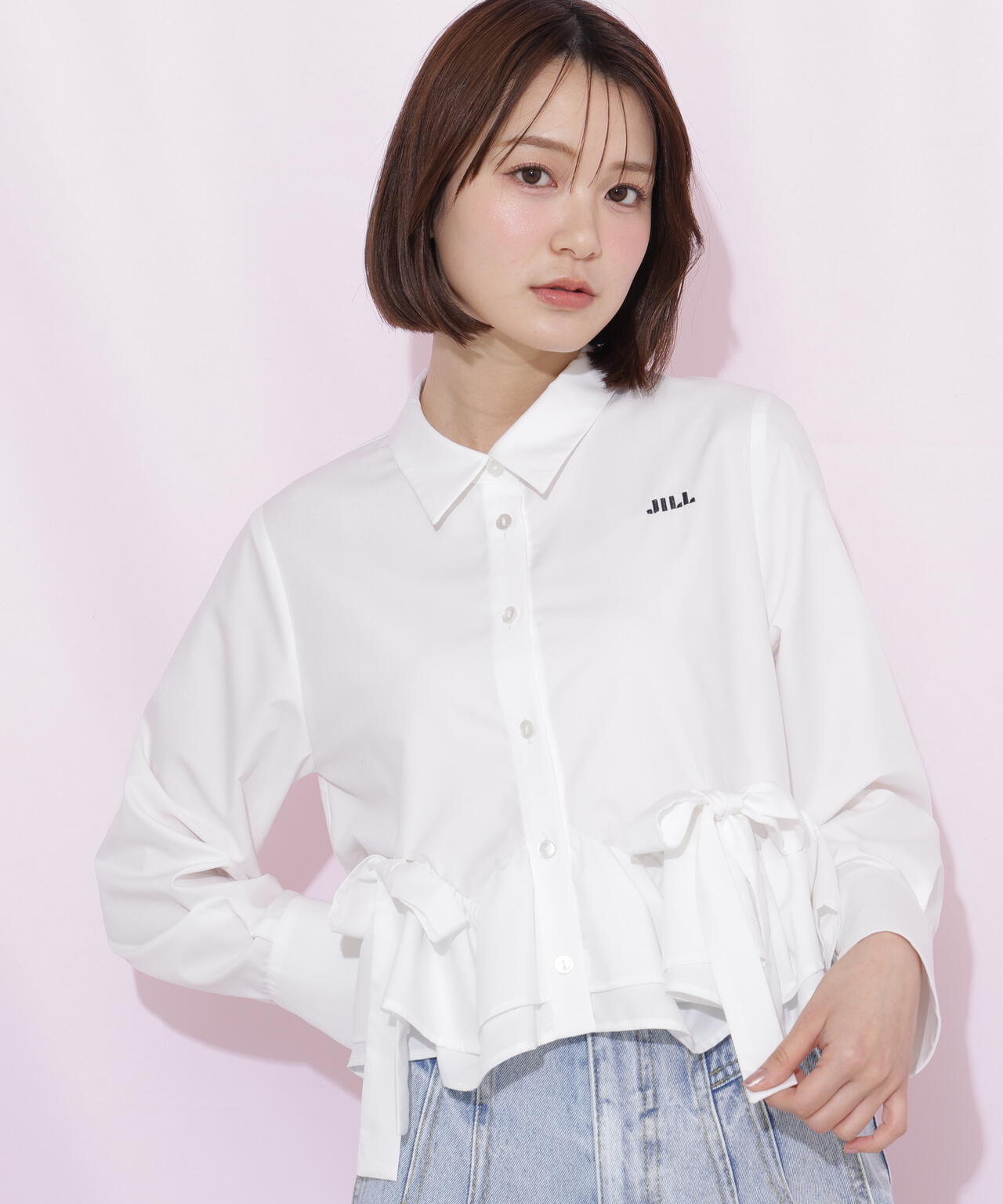 フリルヘムショートブラウス