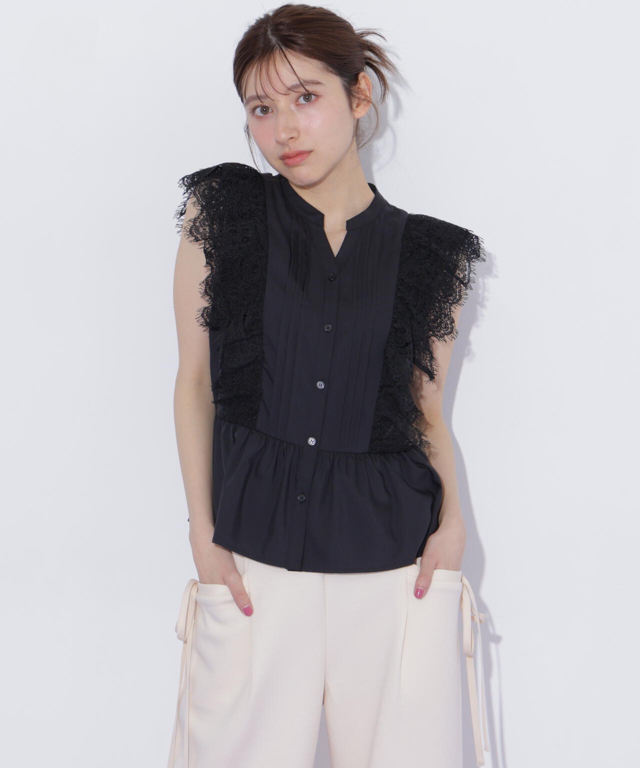 161cm 着用サイズ:FR