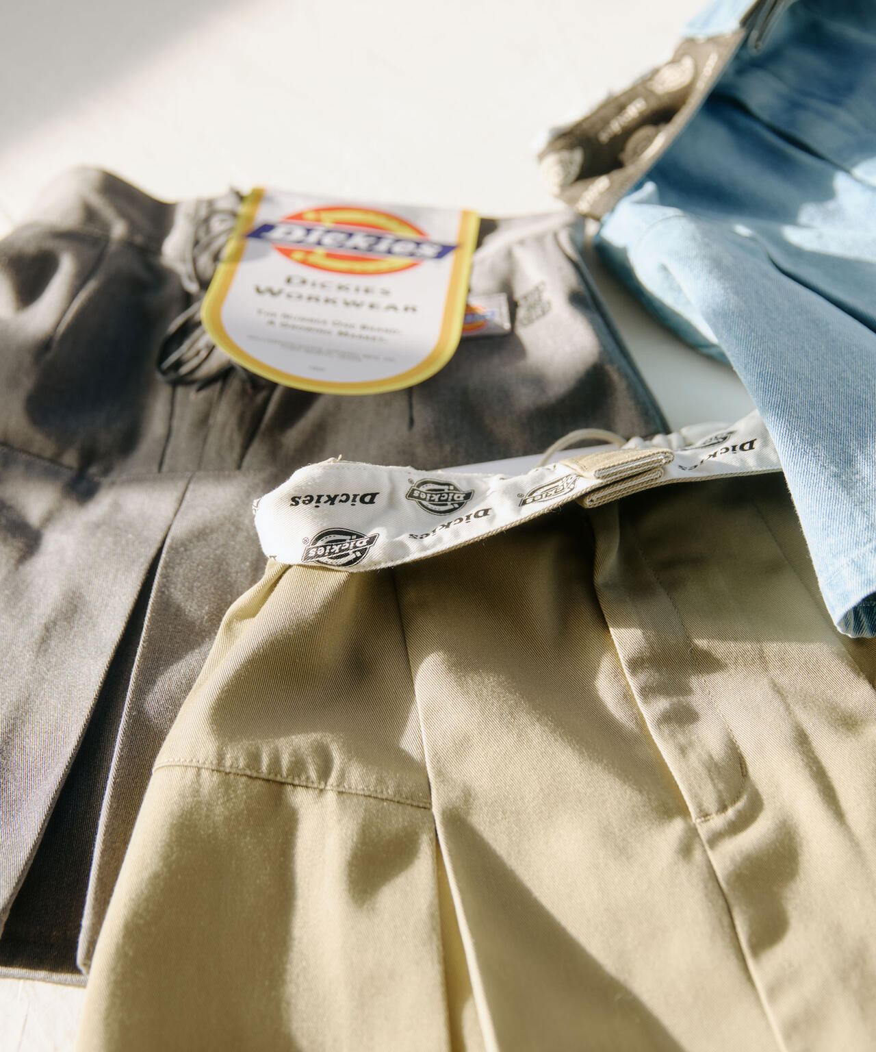 「Dickies × JILL by JILL STUART」別注タックミニスカート