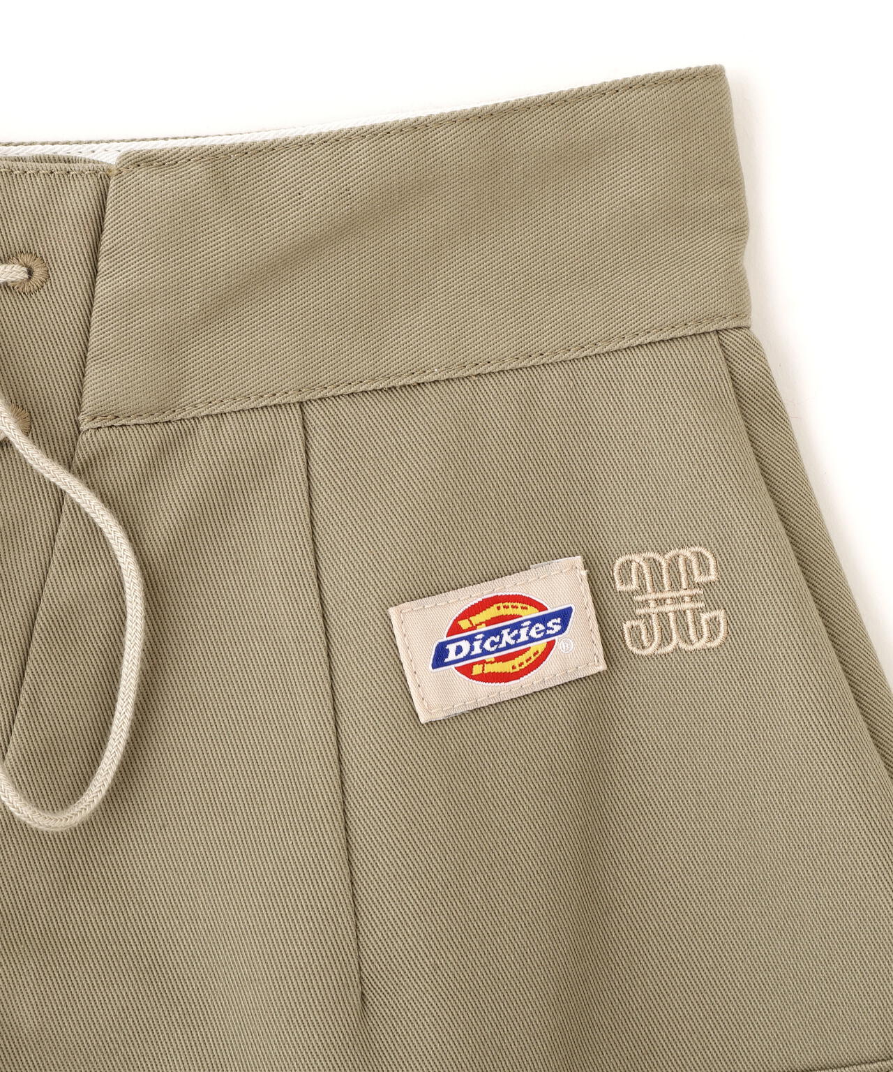 「Dickies × JILL by JILL STUART」別注タックミニスカート